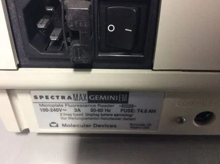 Molecular Devices SpectraMAX Gemini EM Microplate Fluorescence Reader