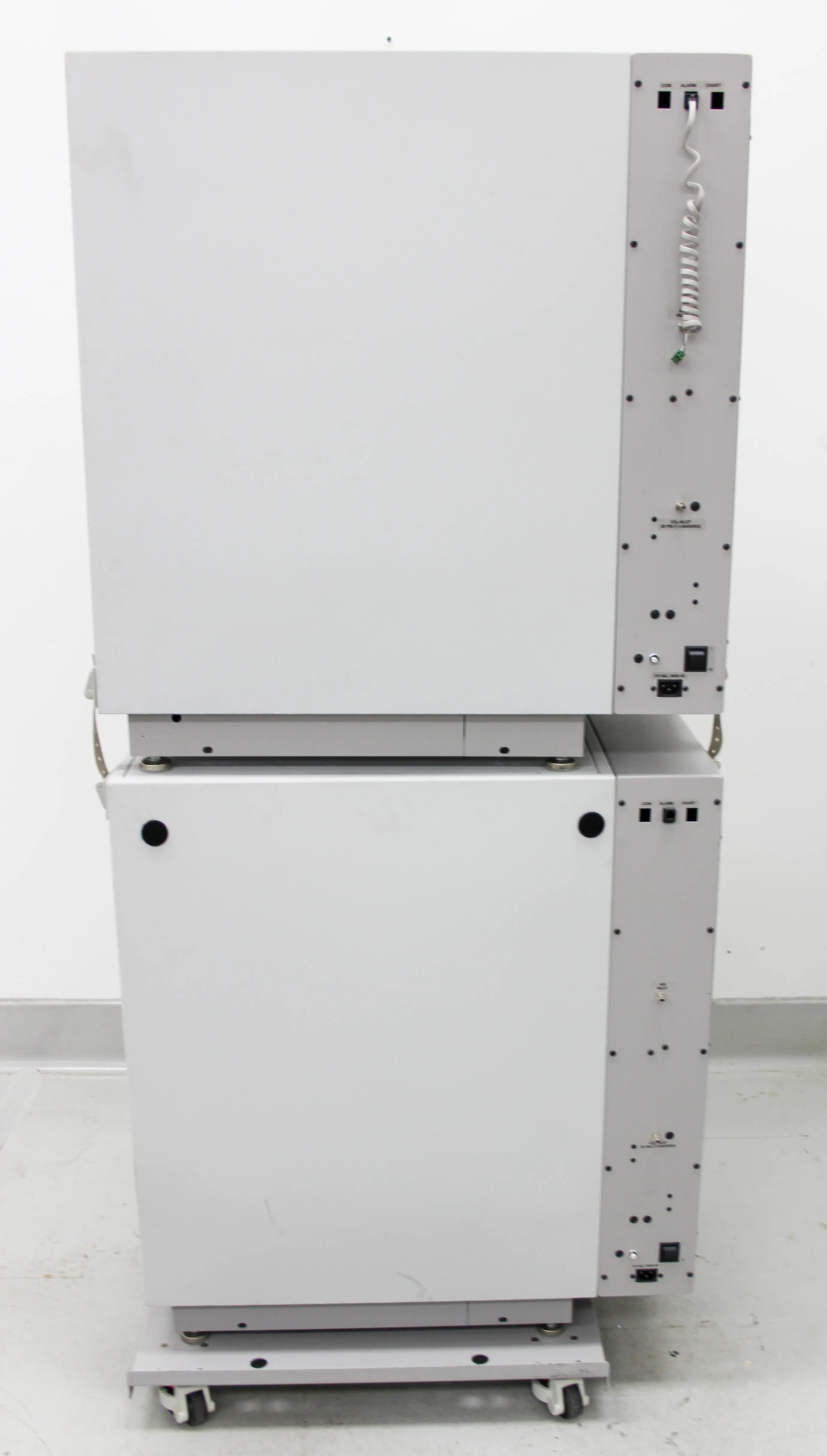 NuAire Dual Stack Autoflow C02 Water-Jacketed Incubator Model Nu-4750