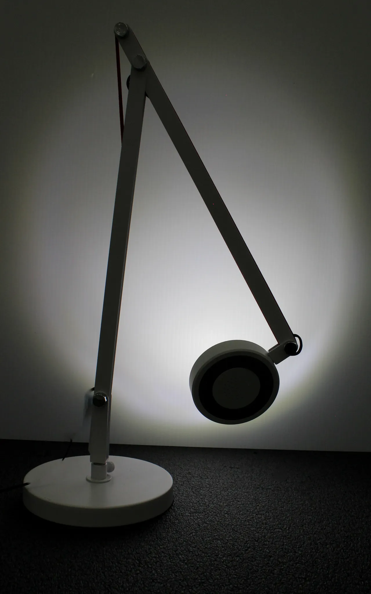 Intertek PL-0064 &C&W Metal Desk Lamp with LED Lights and Pedestal Base