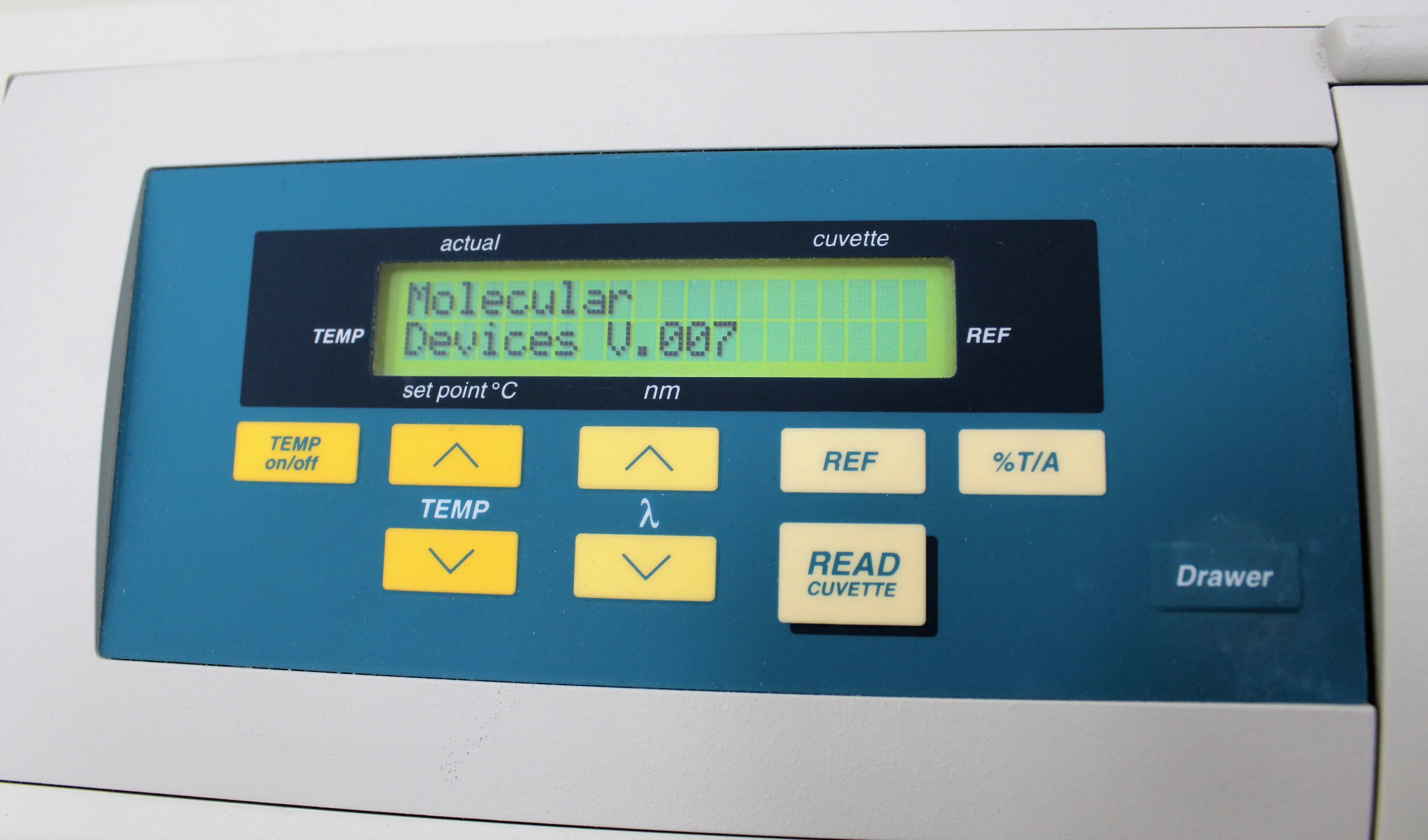 Molecular Devices SpectraMax Plus 384 Microplate Reader