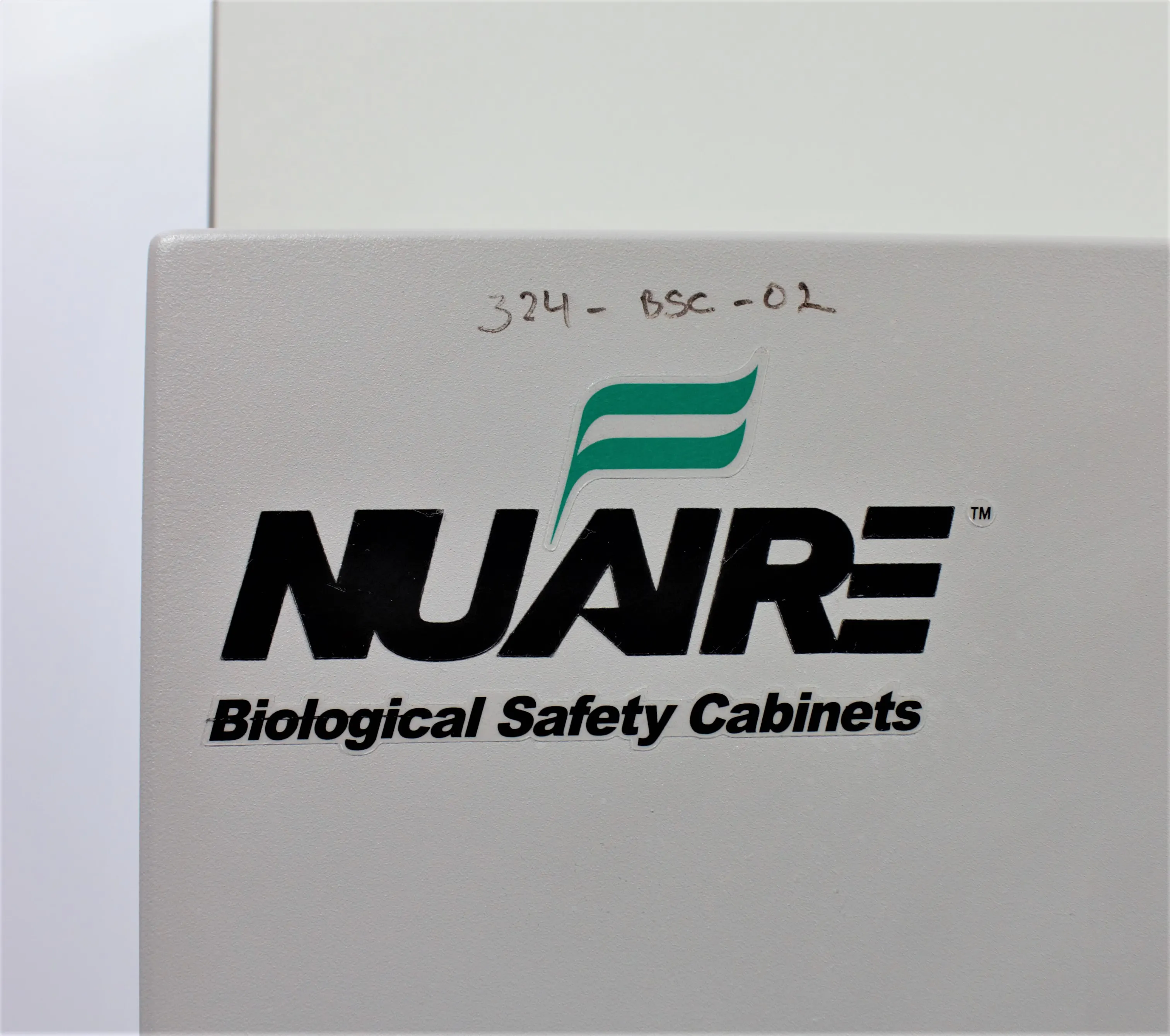 NuAire NU-425-600 Class II Type A2 Biosafety Cabinet