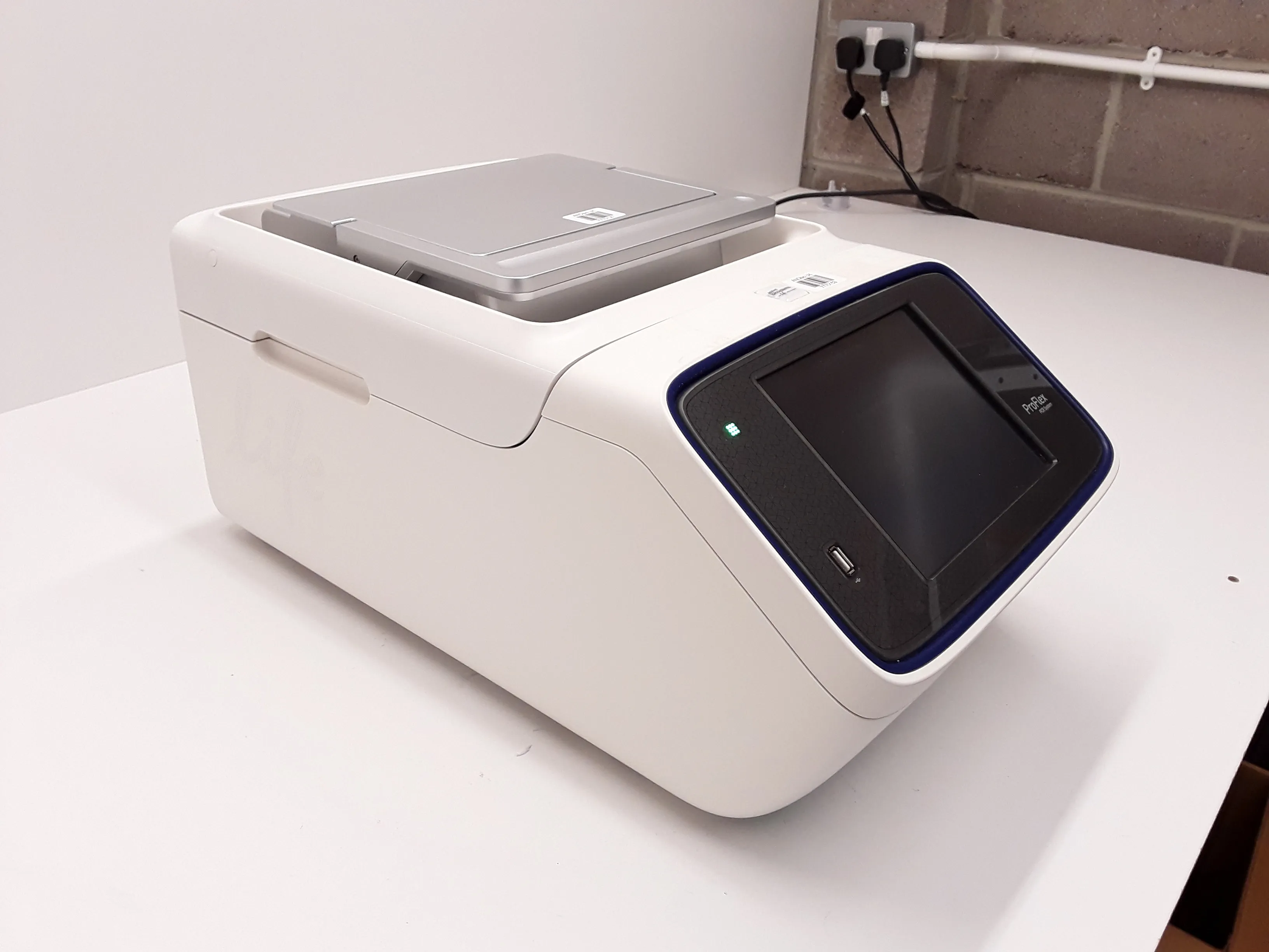 Applied Biosystems ABI ProFlex Real-Time PCR Base Thermal Cycler