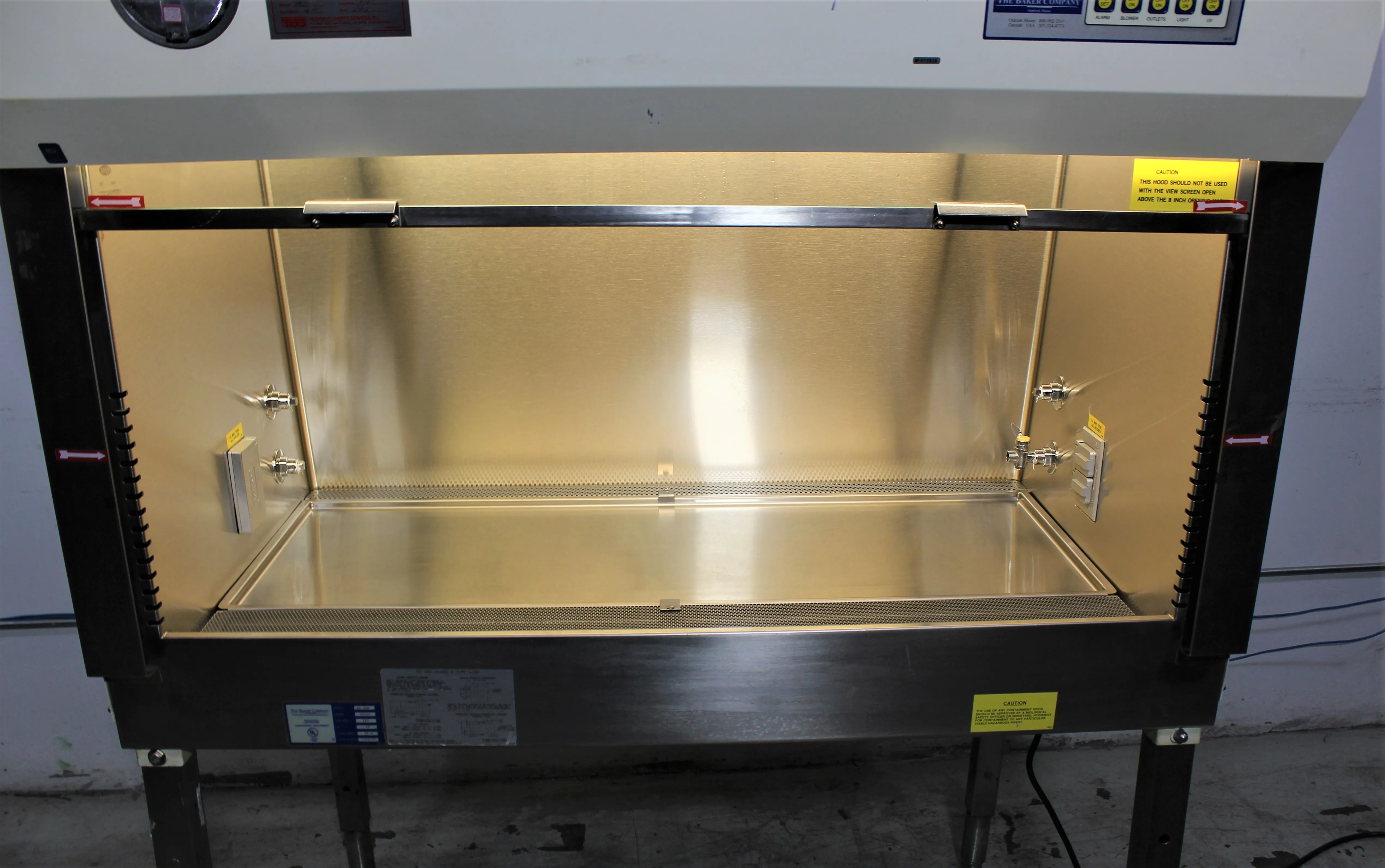 Baker SterilGARD 400 (SG 400) Biological Safety Cabinet Type II, Class A/B3