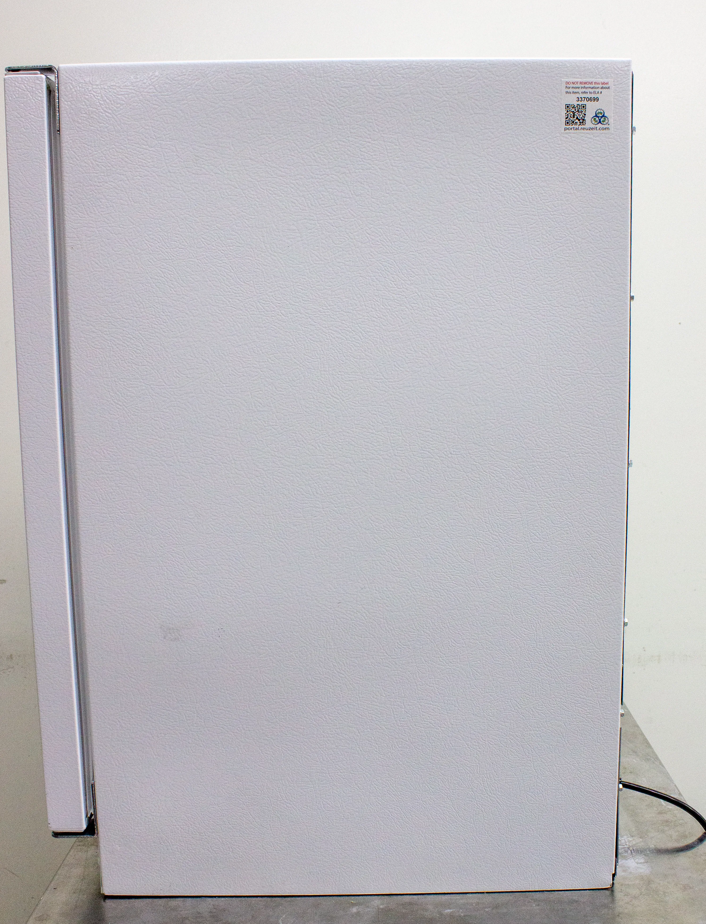 Fisher Scientific Isotemp Undercounter BOD Refrigerated Incubator Model 97990E