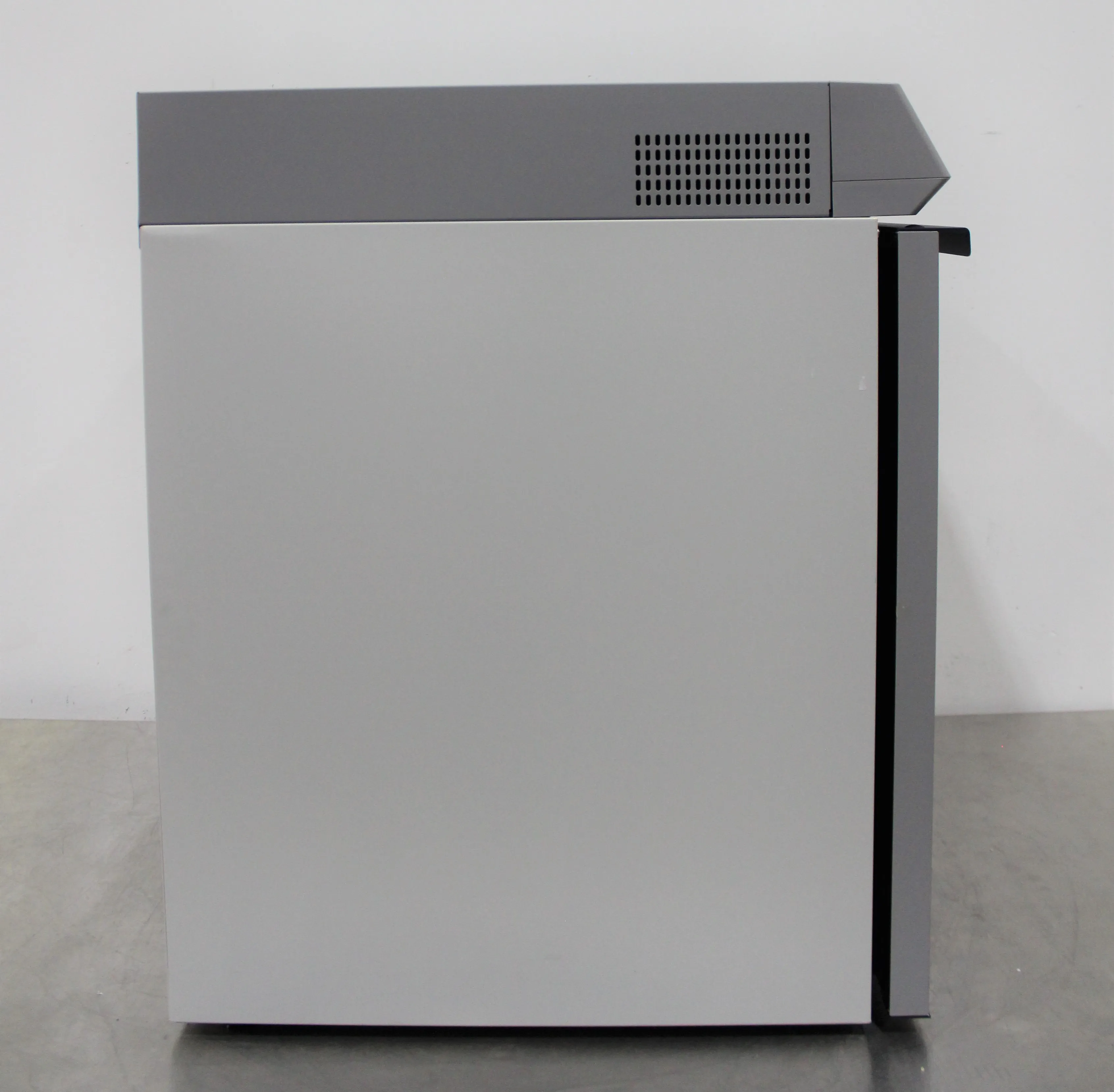 Thermo Scientific TSX Series Undercounter Lab Refrigerator