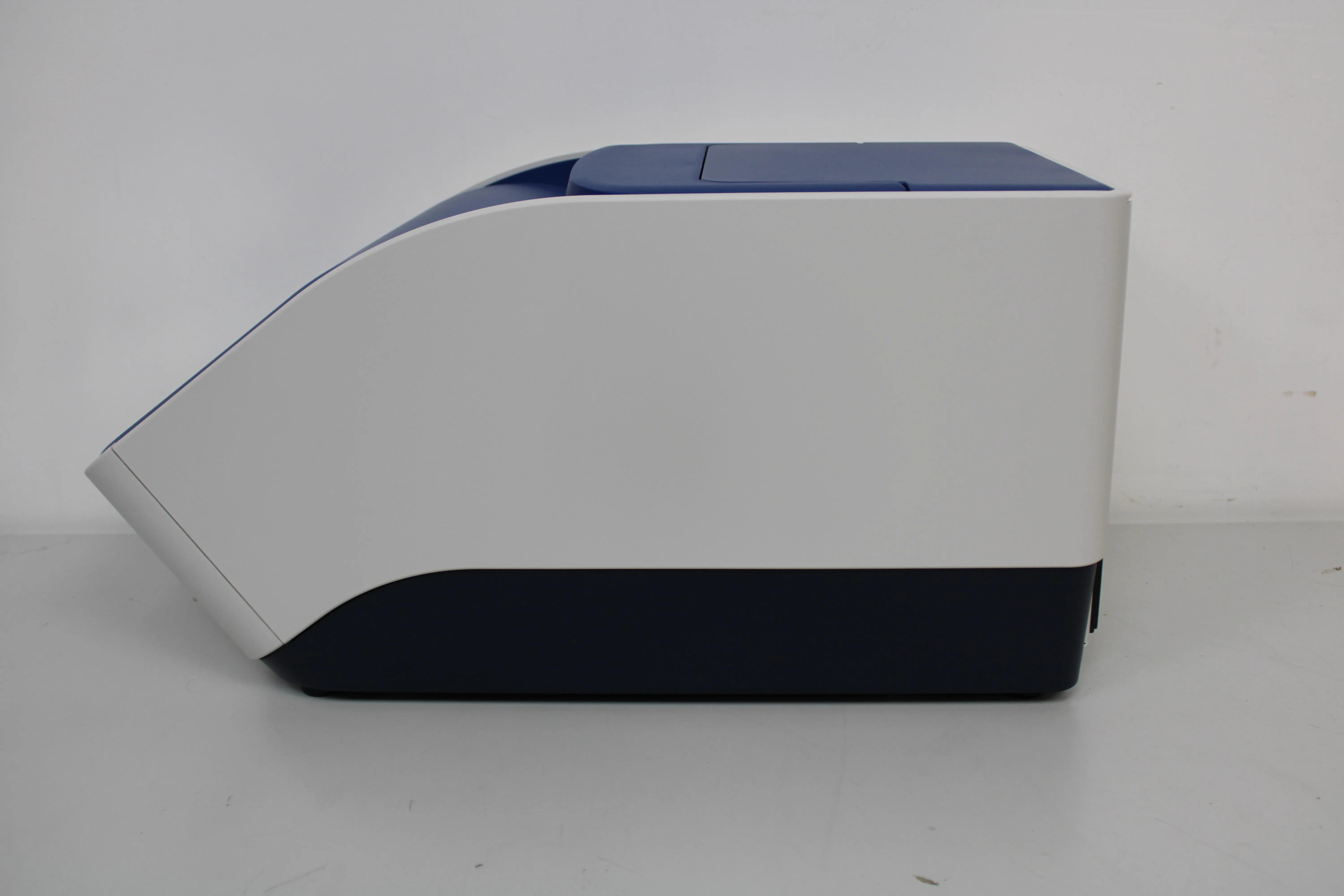 Applied Biosystems Veriti 96-Well Fast Thermal Cycler 4375305