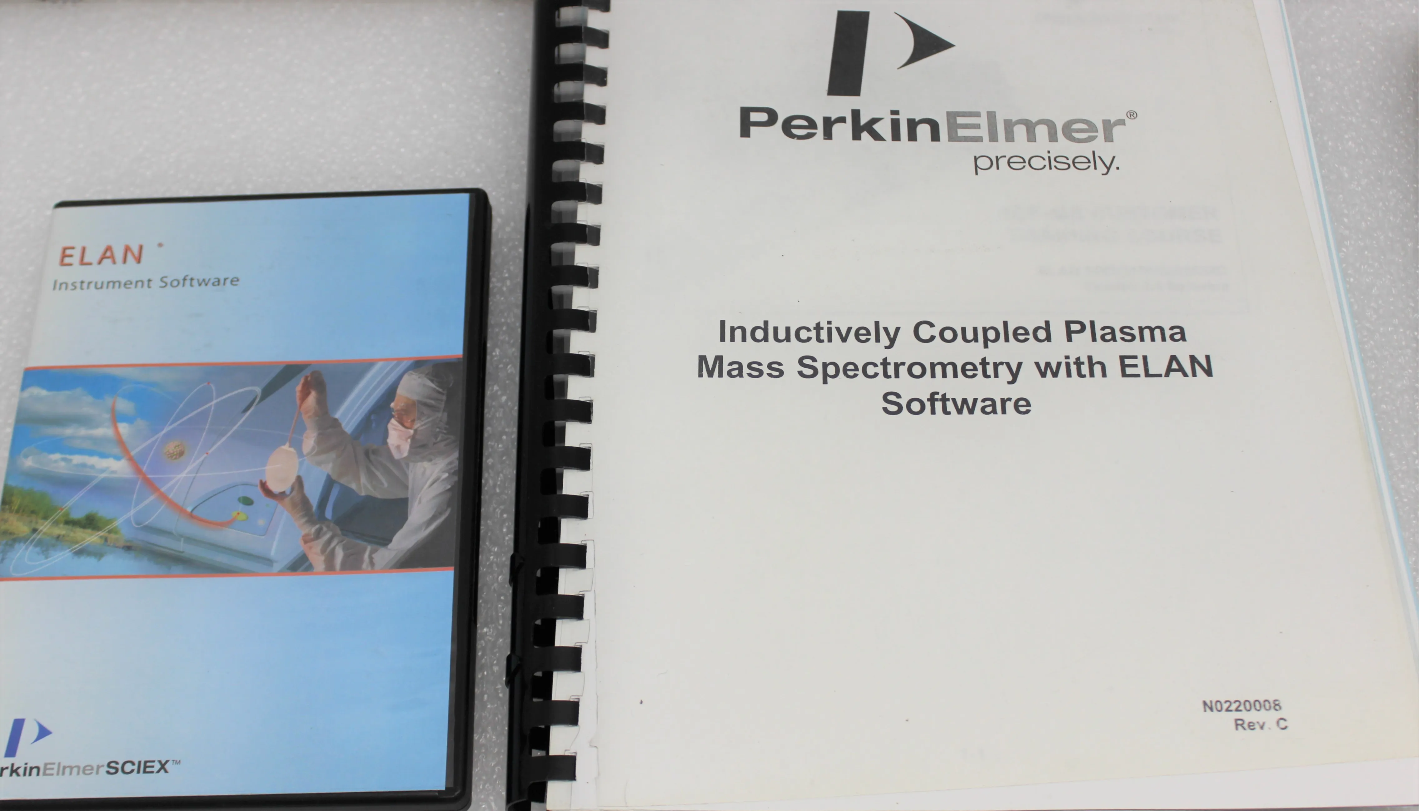 Perkin Elmer Elan DRC II Mass Spectrometer