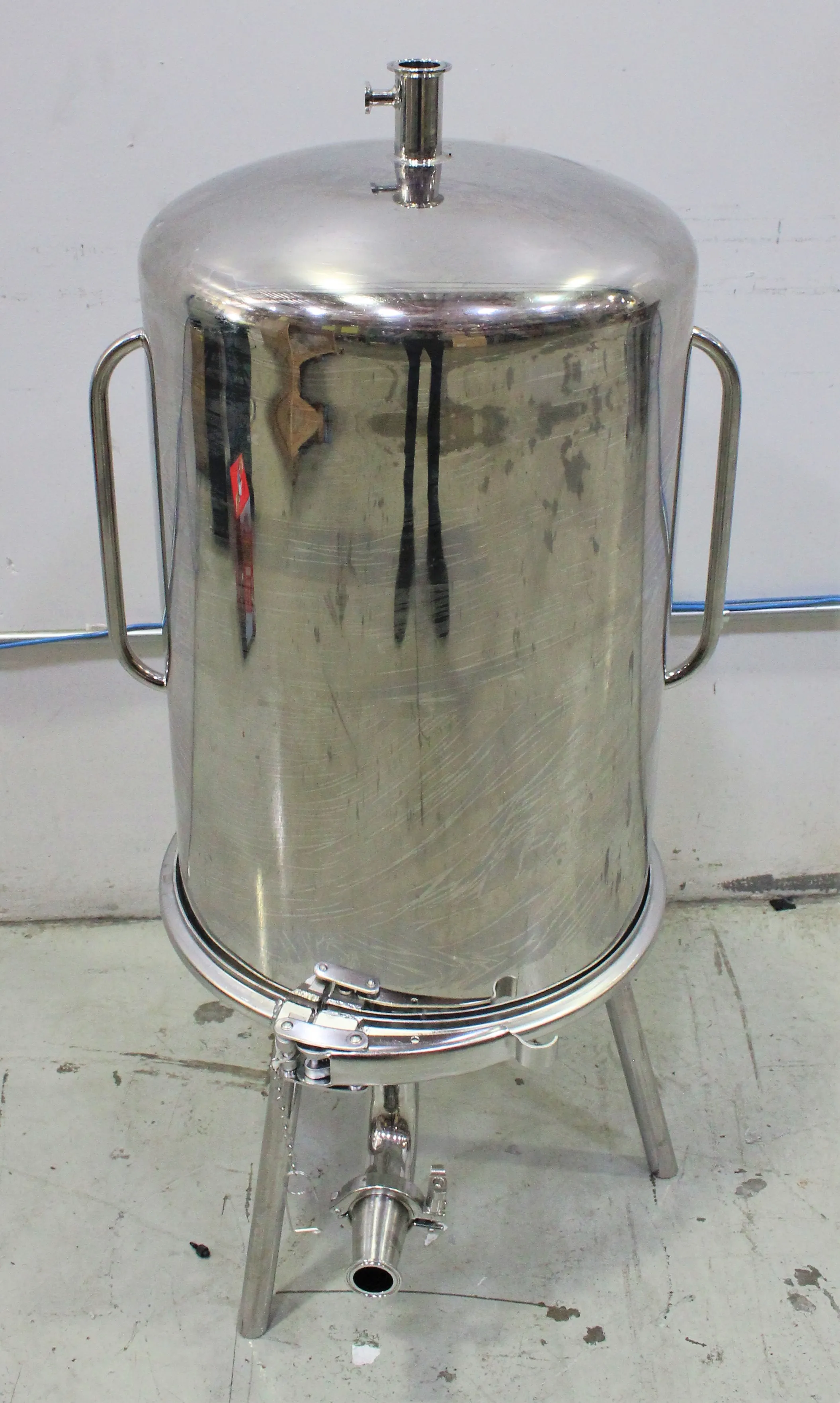 Used CUNO Stainless Steel Sanitary Filter Housing Model 4527405