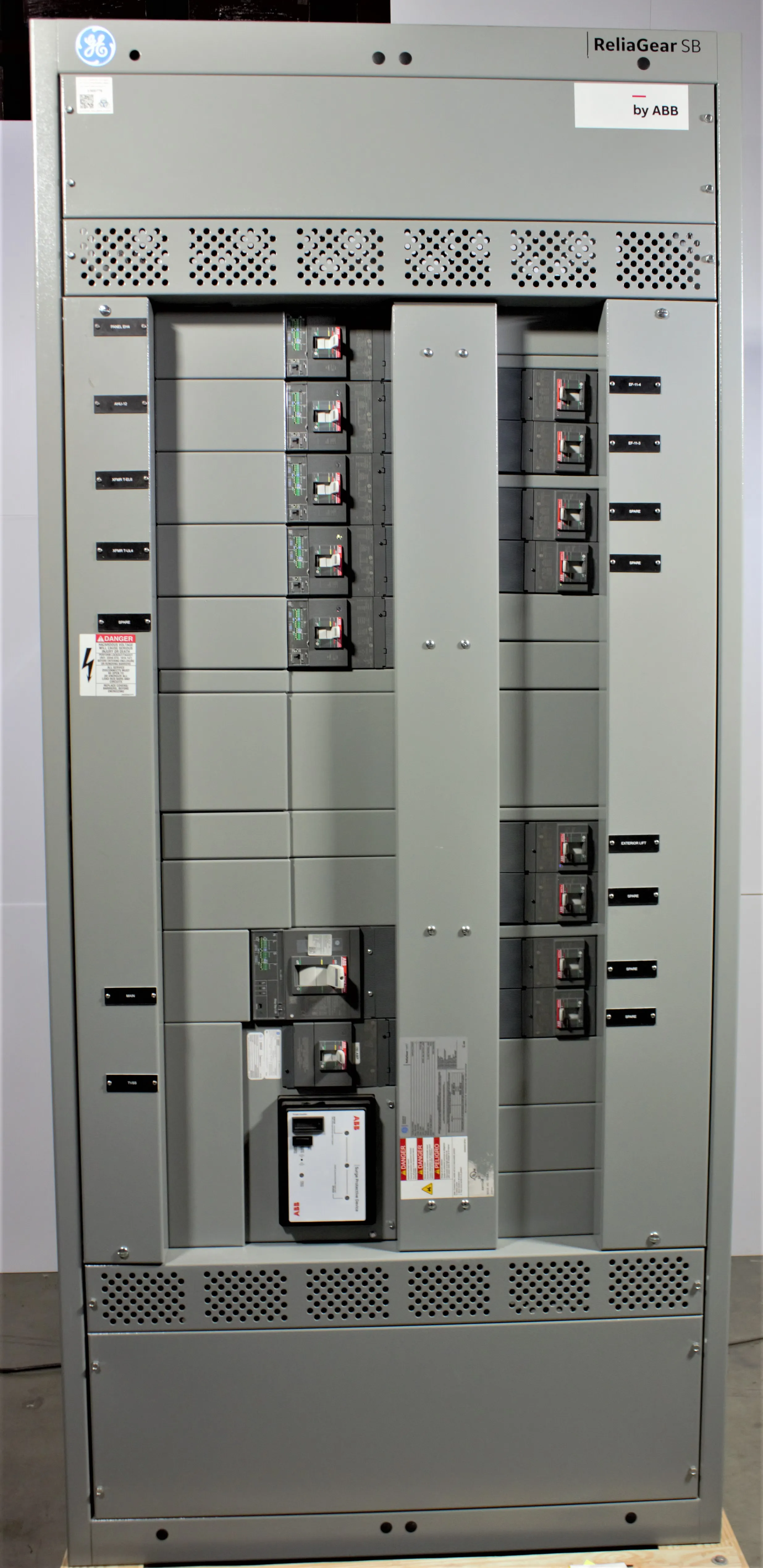 GE and ABB ReliaGear next SwitchBoard Panel 600V