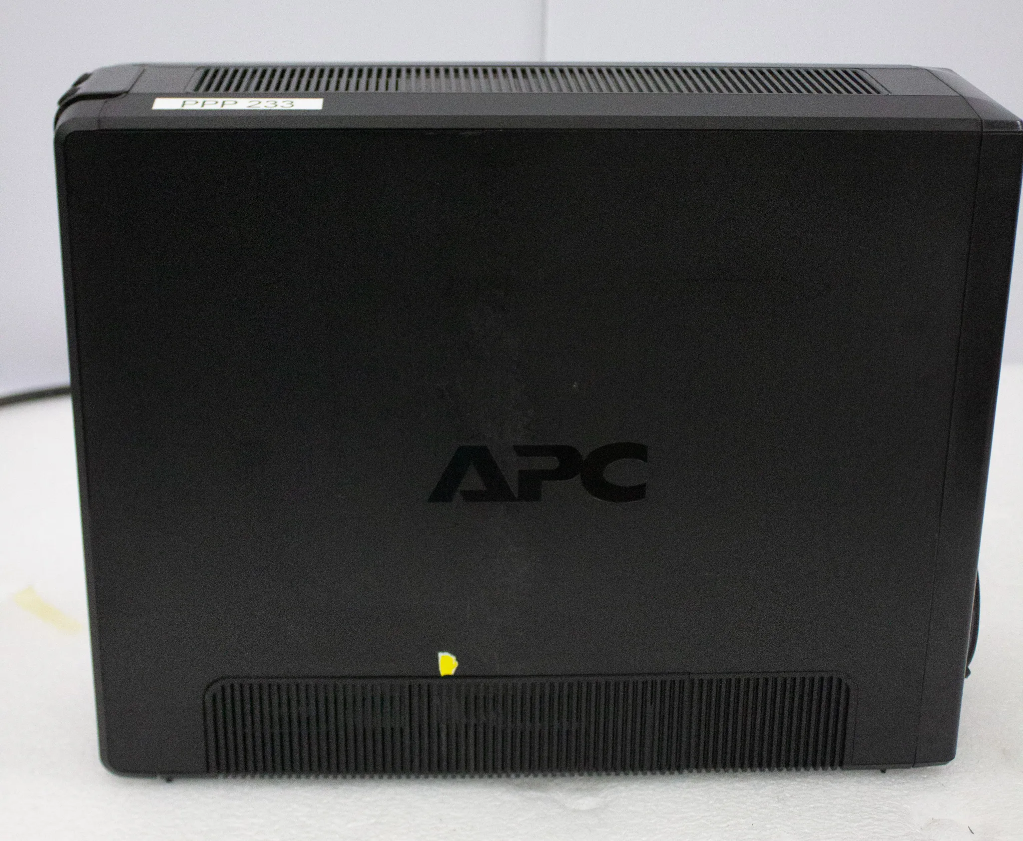 APC Back-UPS Pro 1500VA/865W Tower 120V 10x NEMA 5-15R Outlets