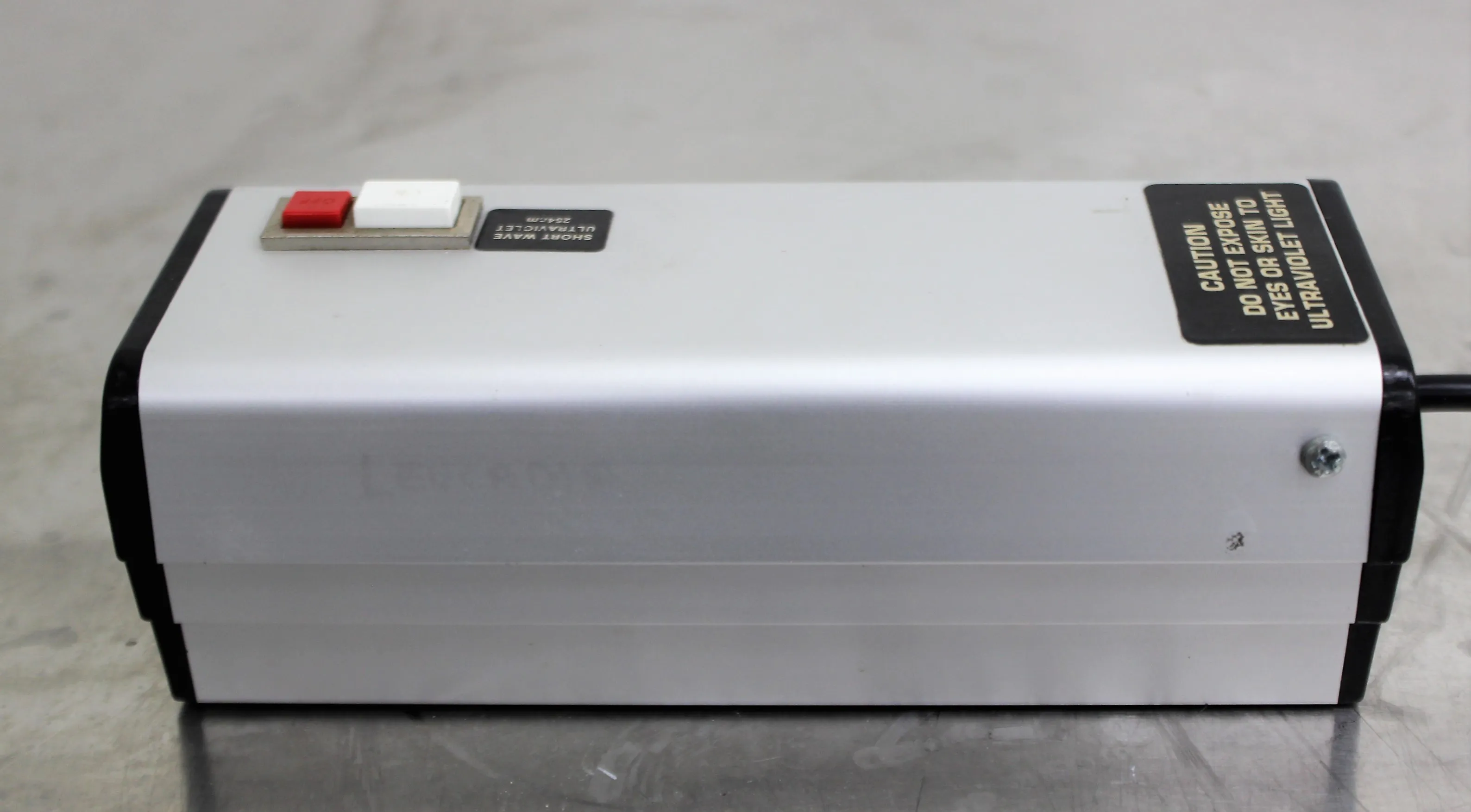 Spectroline EF-140C Short Wave Ultraviolet Light - Laboratory Illuminator