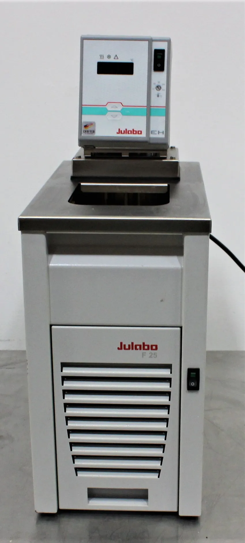 Julabo F25 Refrigerated and Heating Circulator EH Model