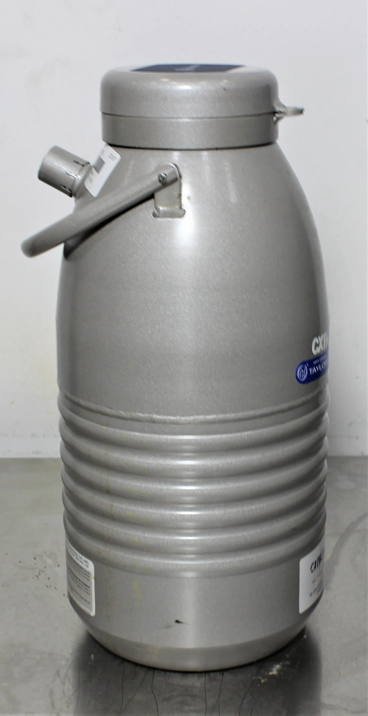 Used Taylor Wharton Cryogenic Dry Shipper CXR100 3.7L Liquid Nitrogen Dewar / Cryotank 102 Vial Capacity