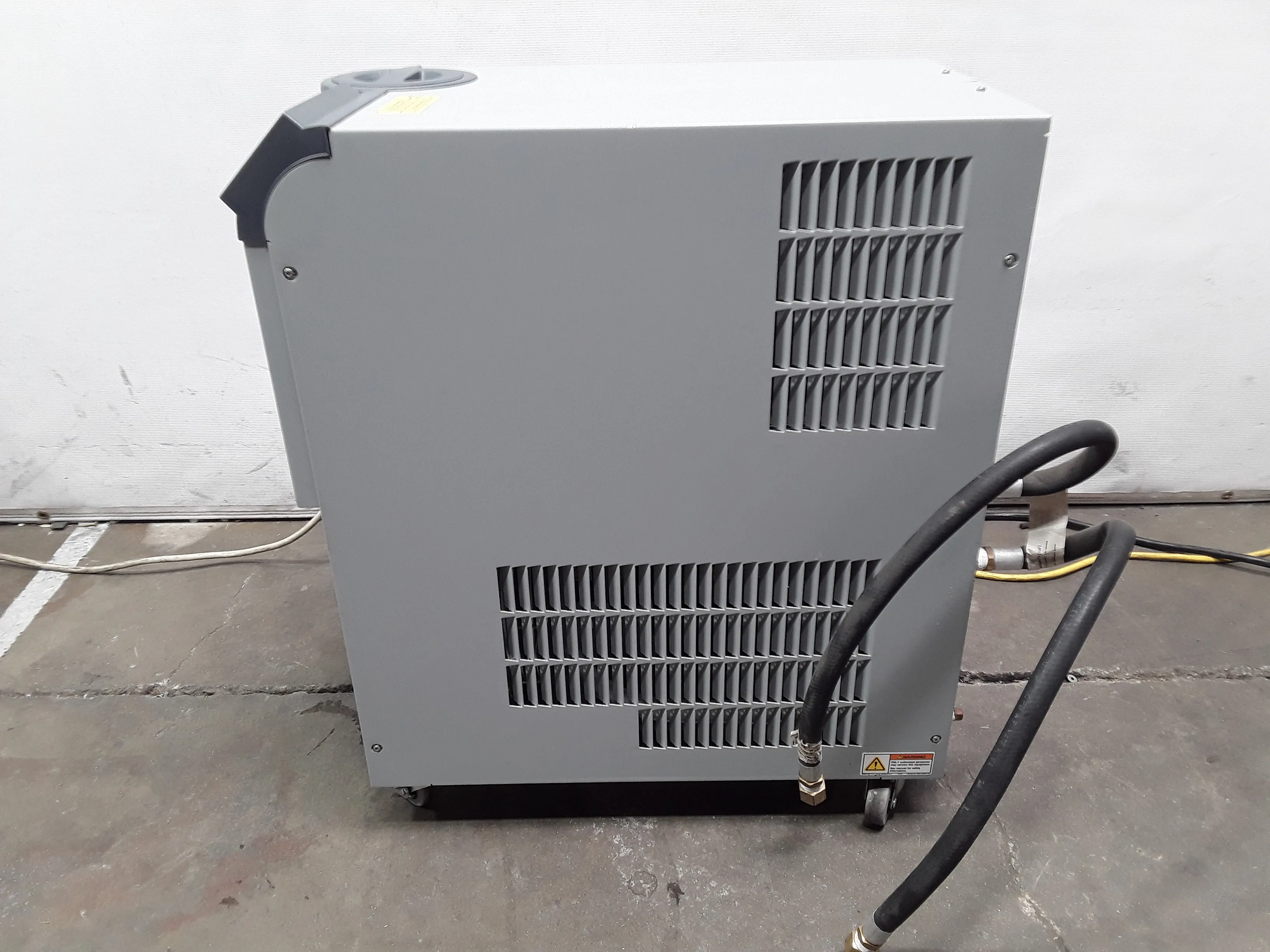 Thermo Scientific Neslab Thermoflex 900Recirculating Digital Chiller