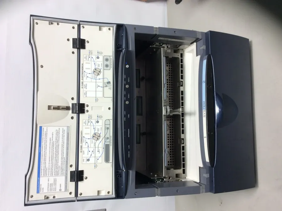 Dionex DC-5 ICS-5000 HPLC / FPLC / GC / CE Detector - For Parts Only