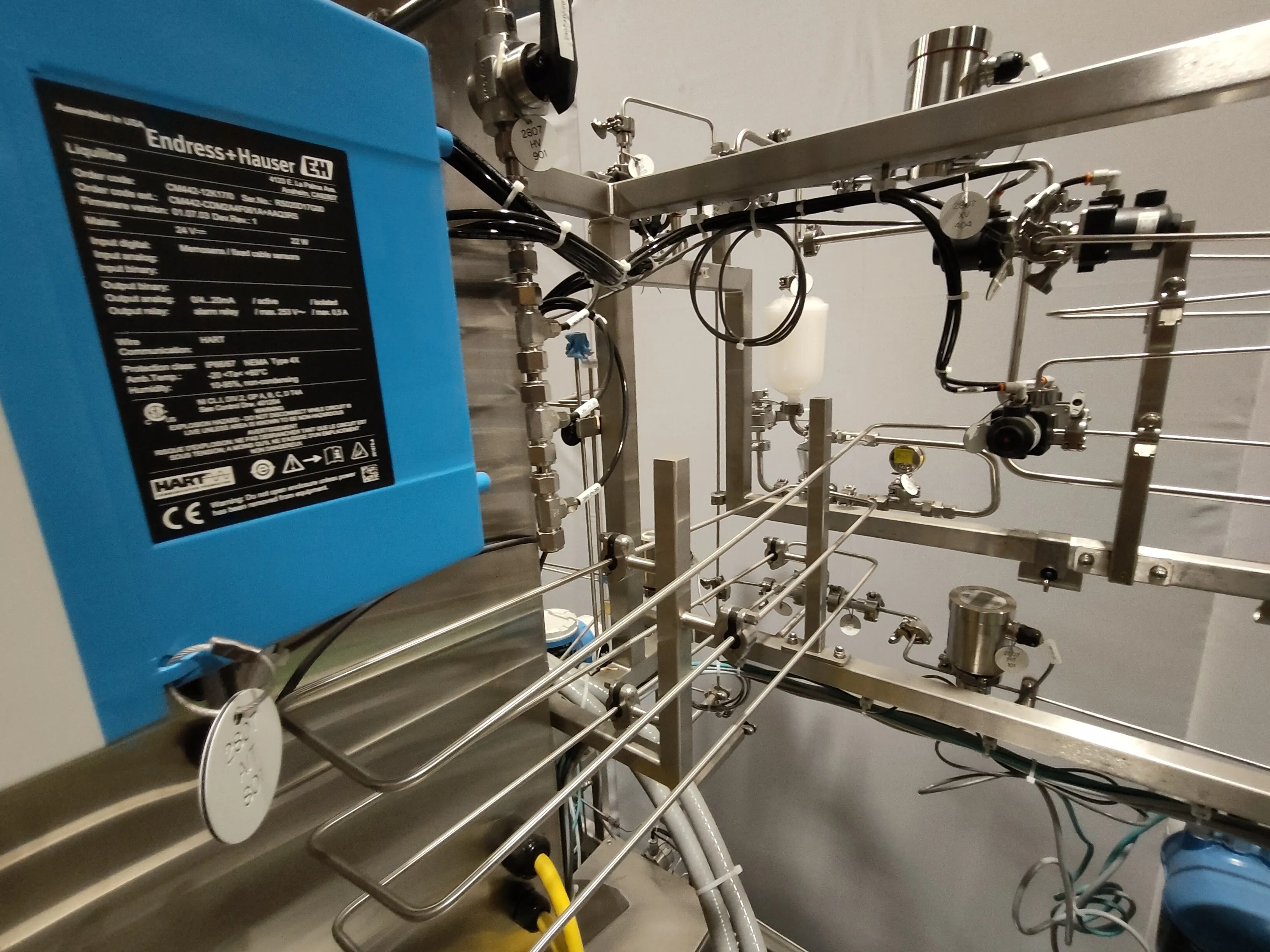 BioPharma Engineered Systems: FLNP T-Mixing Skid