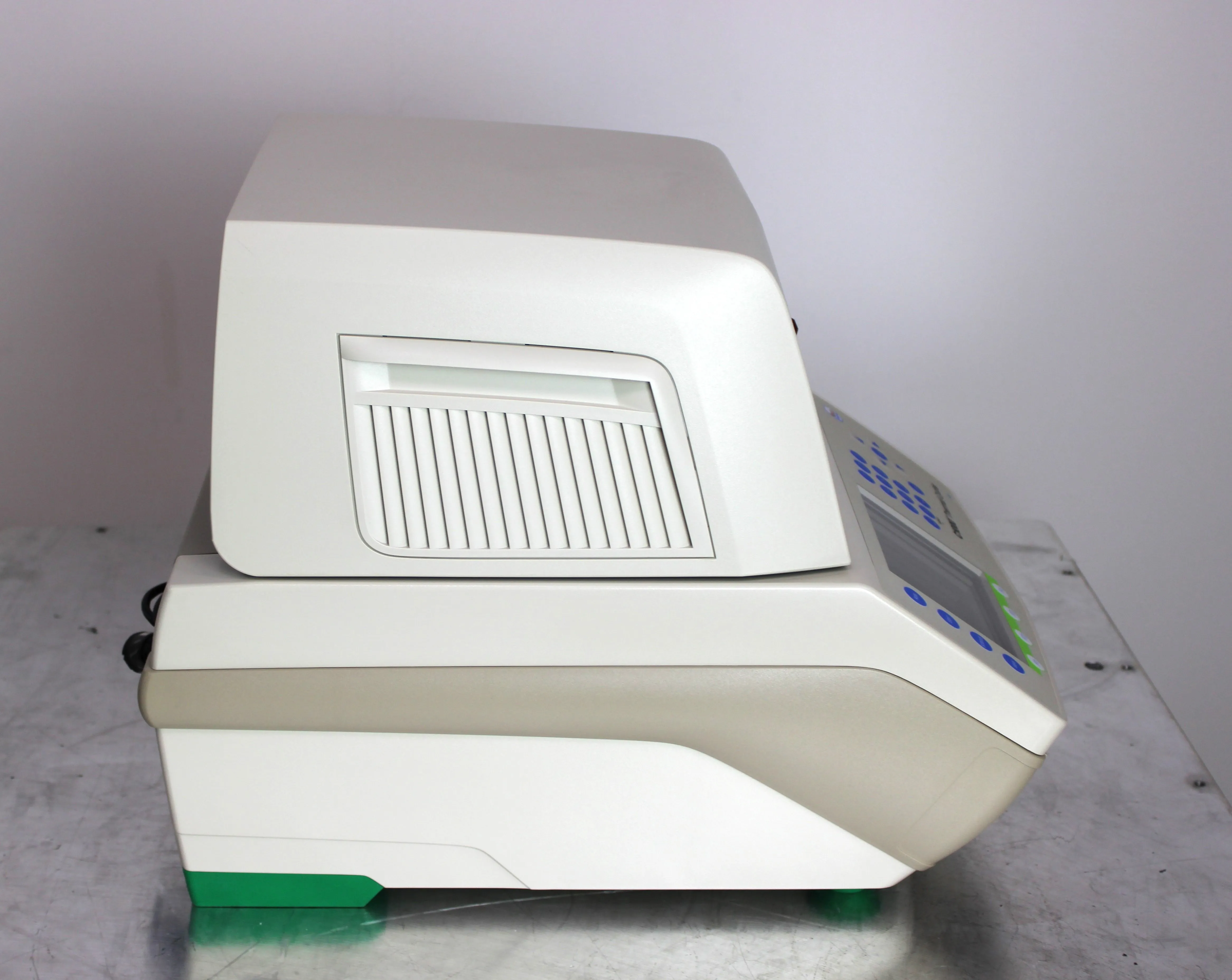 Bio-Rad C1000 Dx Thermal Cycler 1841000-IVD with CFX96 Dx ORM 1845097-IVD