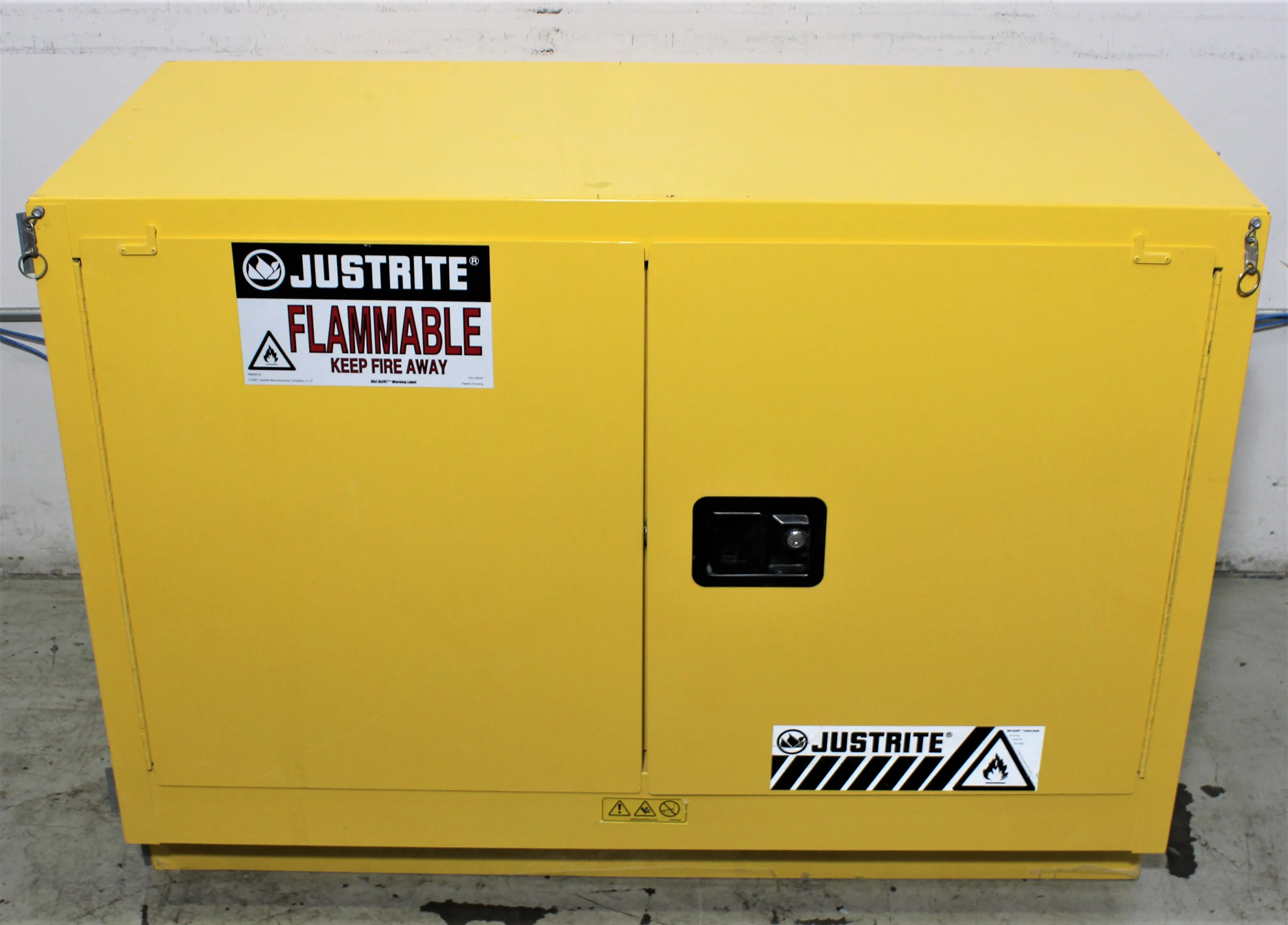 Justrite 884820 Flammable Cabinet