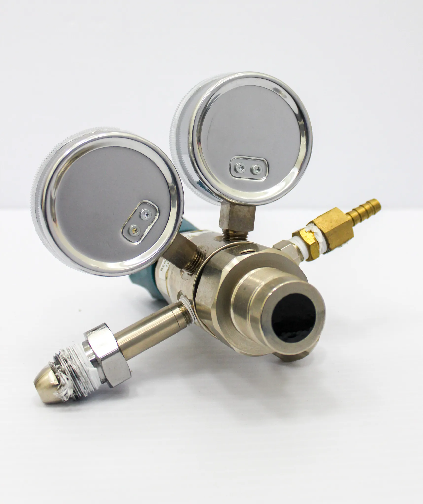 Airgas Protein Two Stage Brass Regulators Analytical Cylinder Regulator D-580