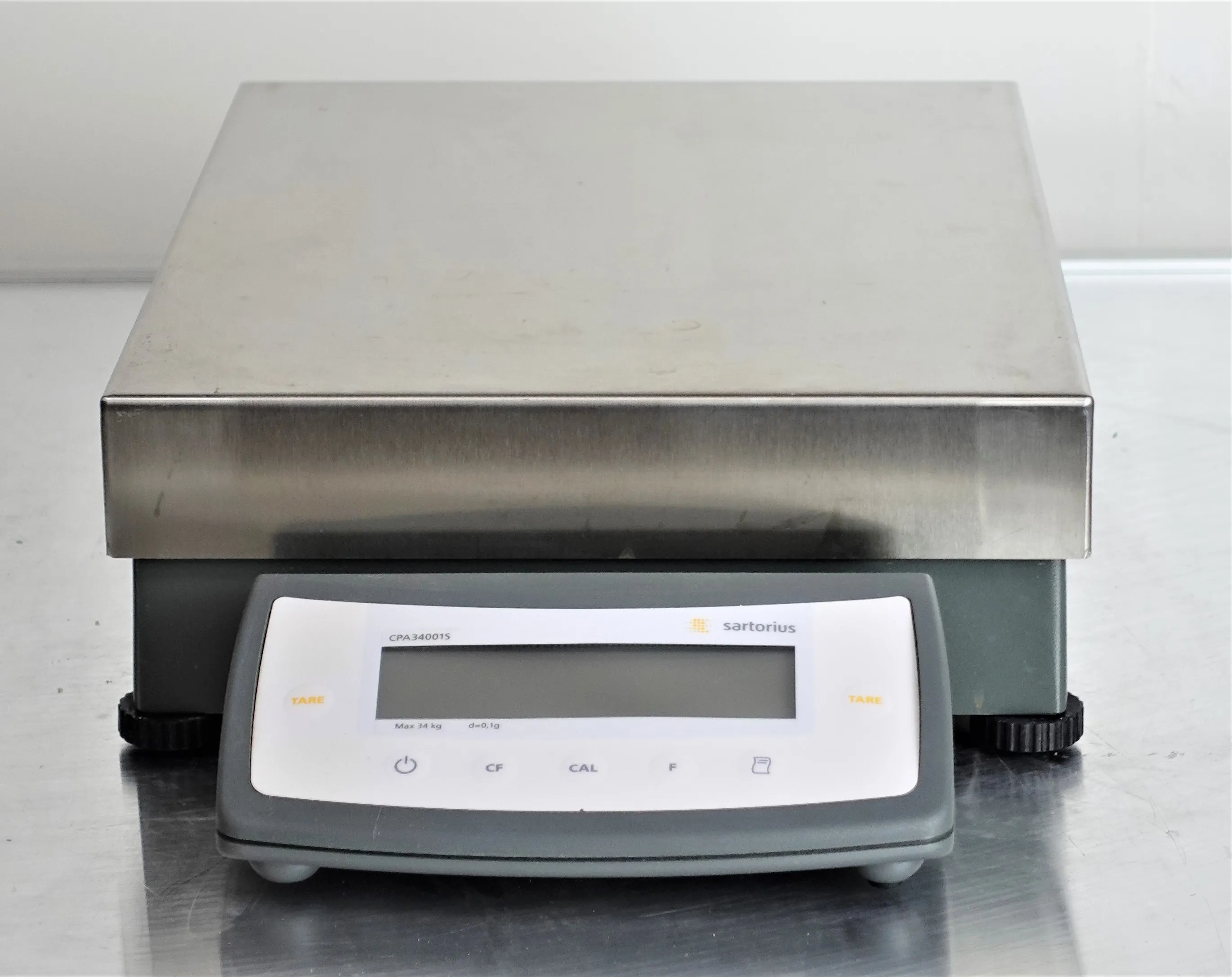 Sartorius CP Lab Bench Scale CPA34001S 34000g 230v