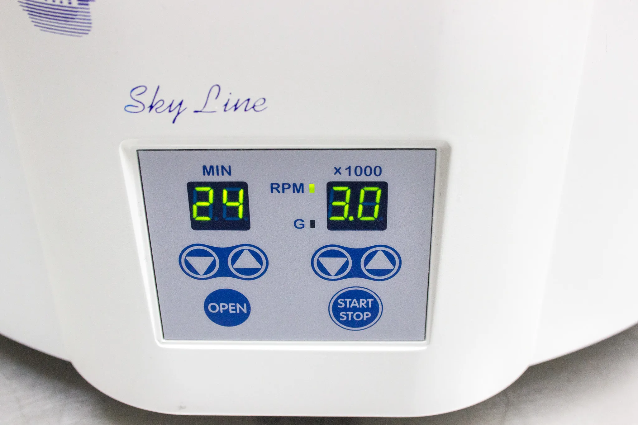 ELMI CM-6MT Sky Line Benchtop Swing Out Centrifuge with Rotors