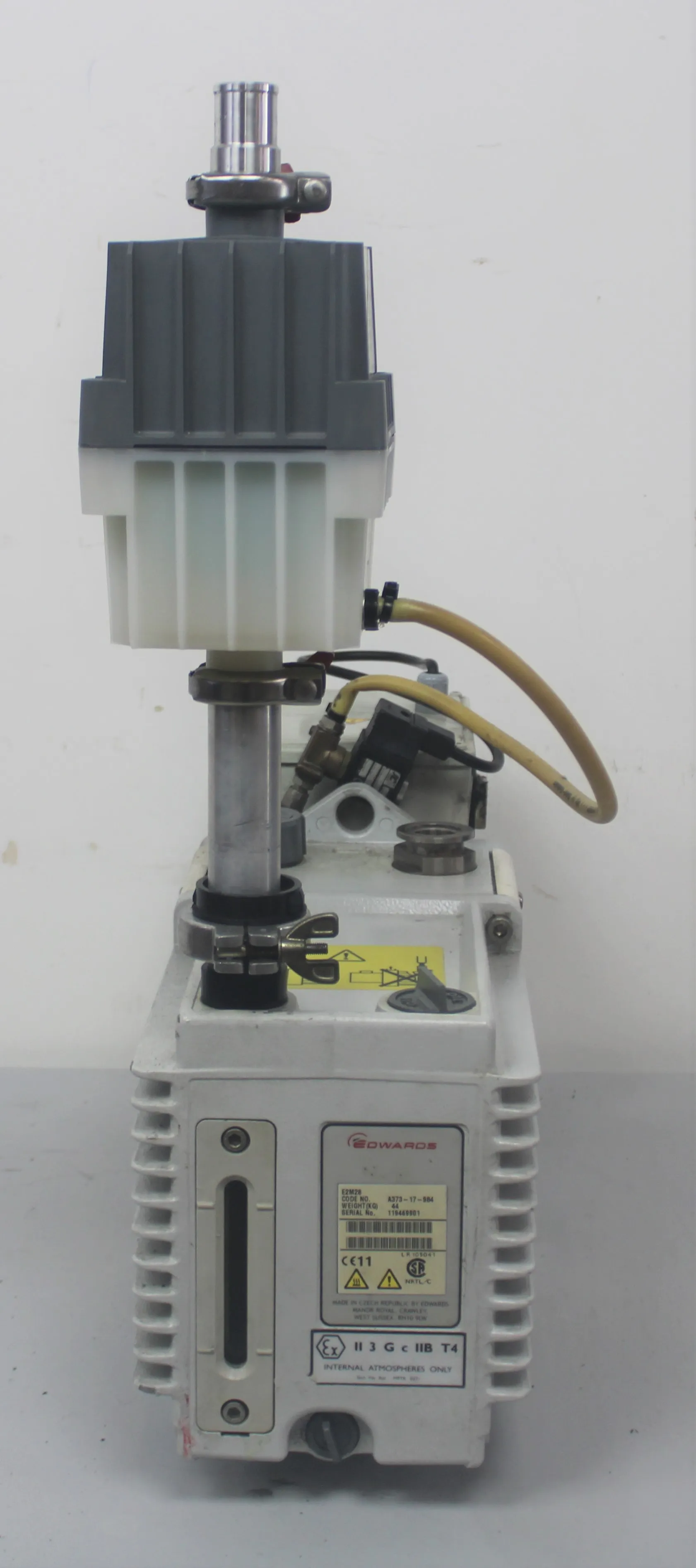 Edwards E2M28 Two Stage Rotary Vane Vacuum Pump, Oil-Sealed, 115/200-230 V, 1-ph, 50/60 Hz