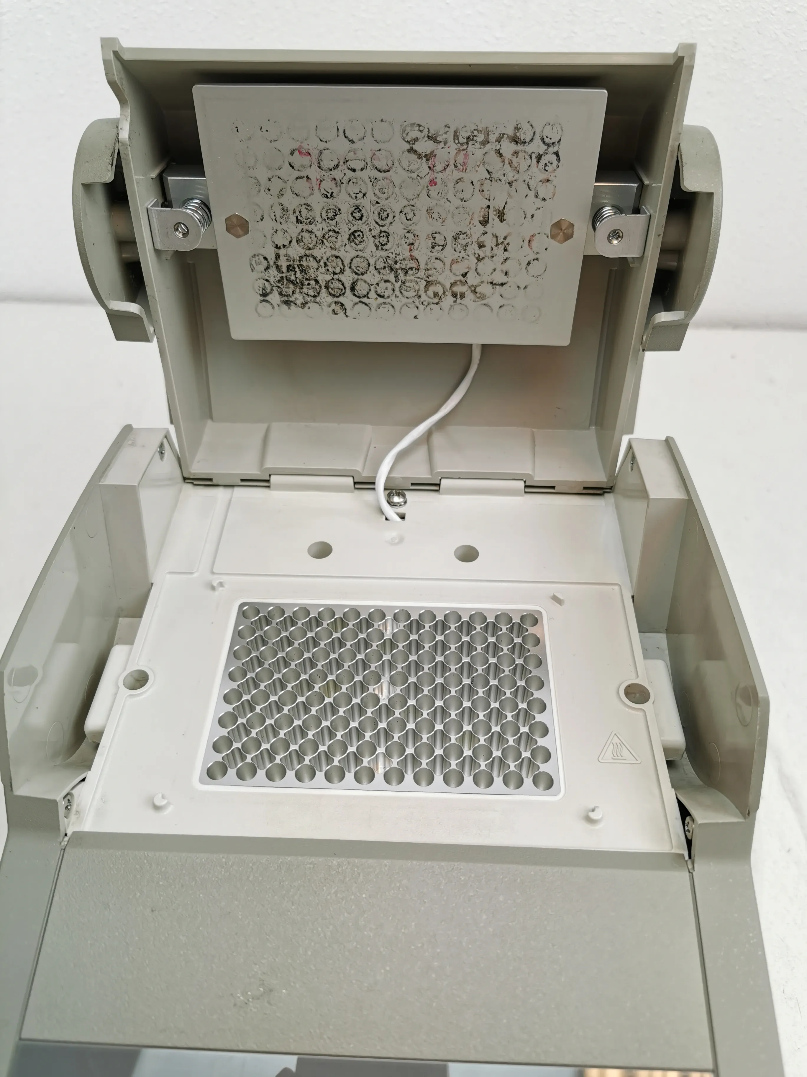 Bioanalytical Systems Thermal Cycler