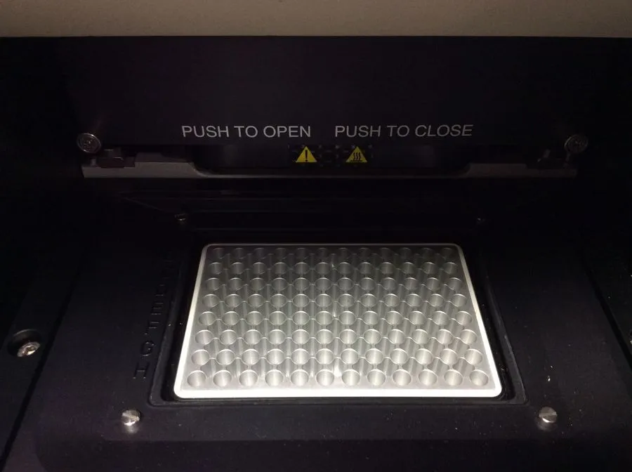 Applied Biosystems ABI Prism 7000 Sequence Detection System