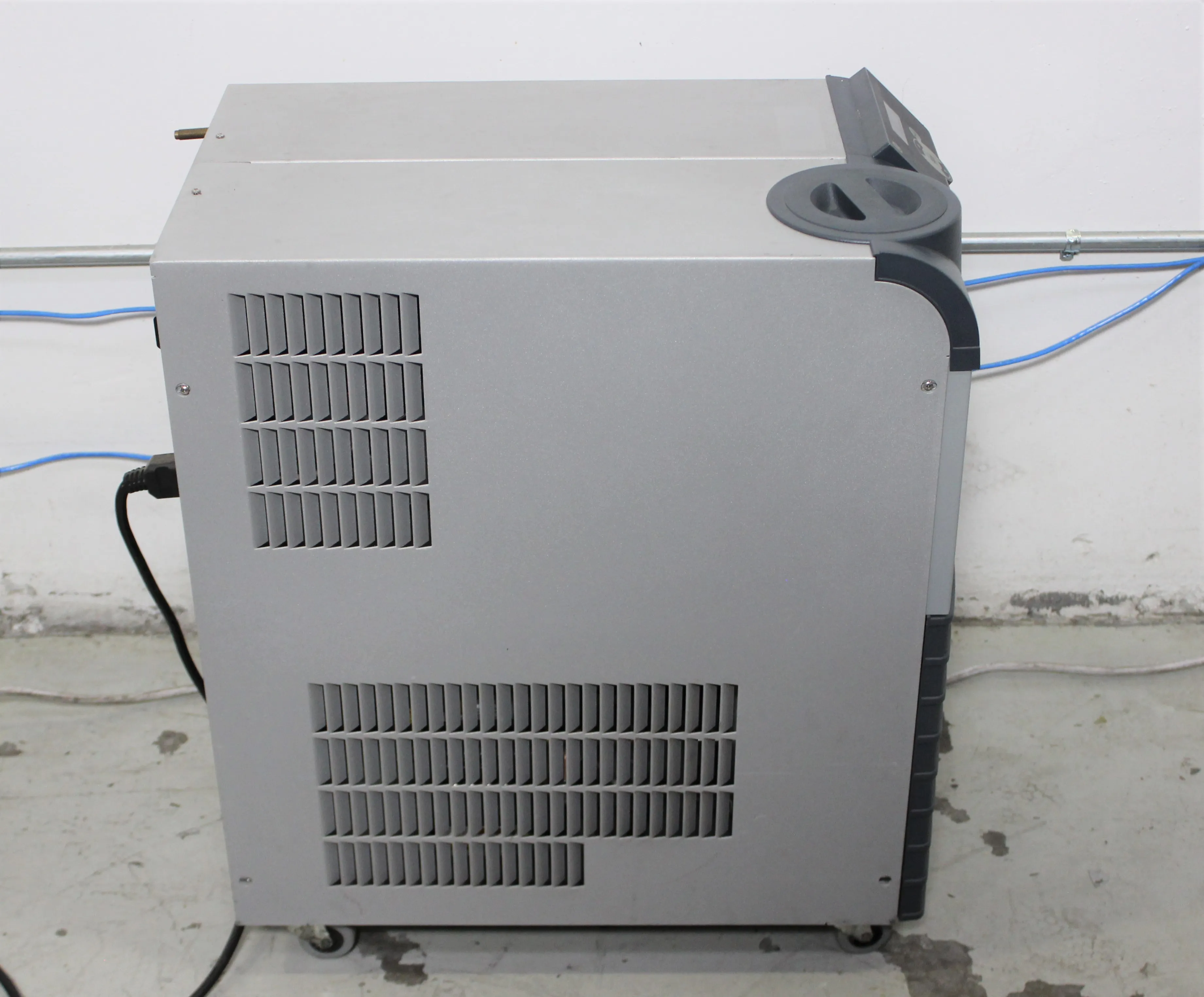 Thermo Fisher Neslab ThermoFlex900 Recirculating Chiller