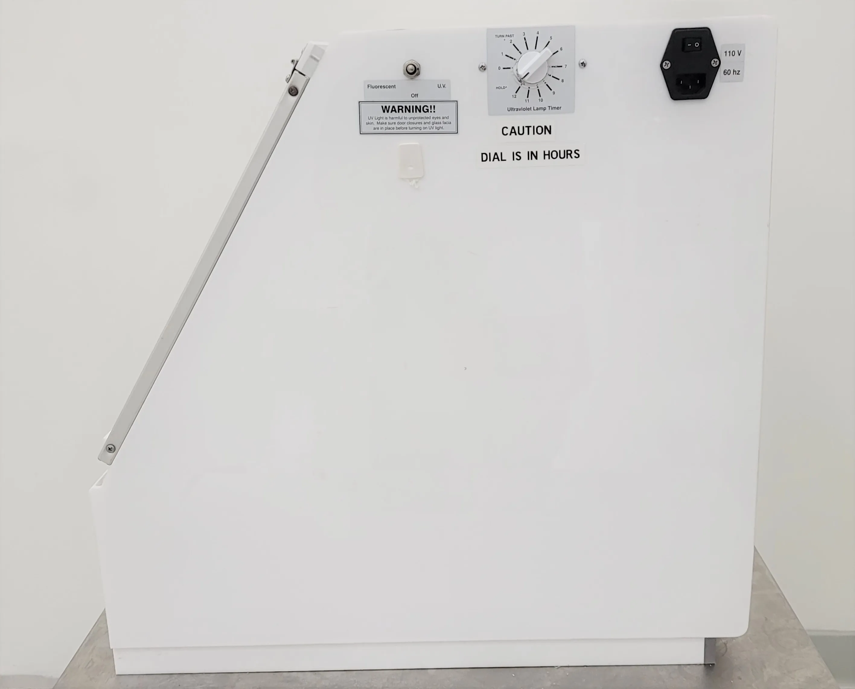 Used C.B.S. Scientific P-048-202 PCR Enclosure Hood