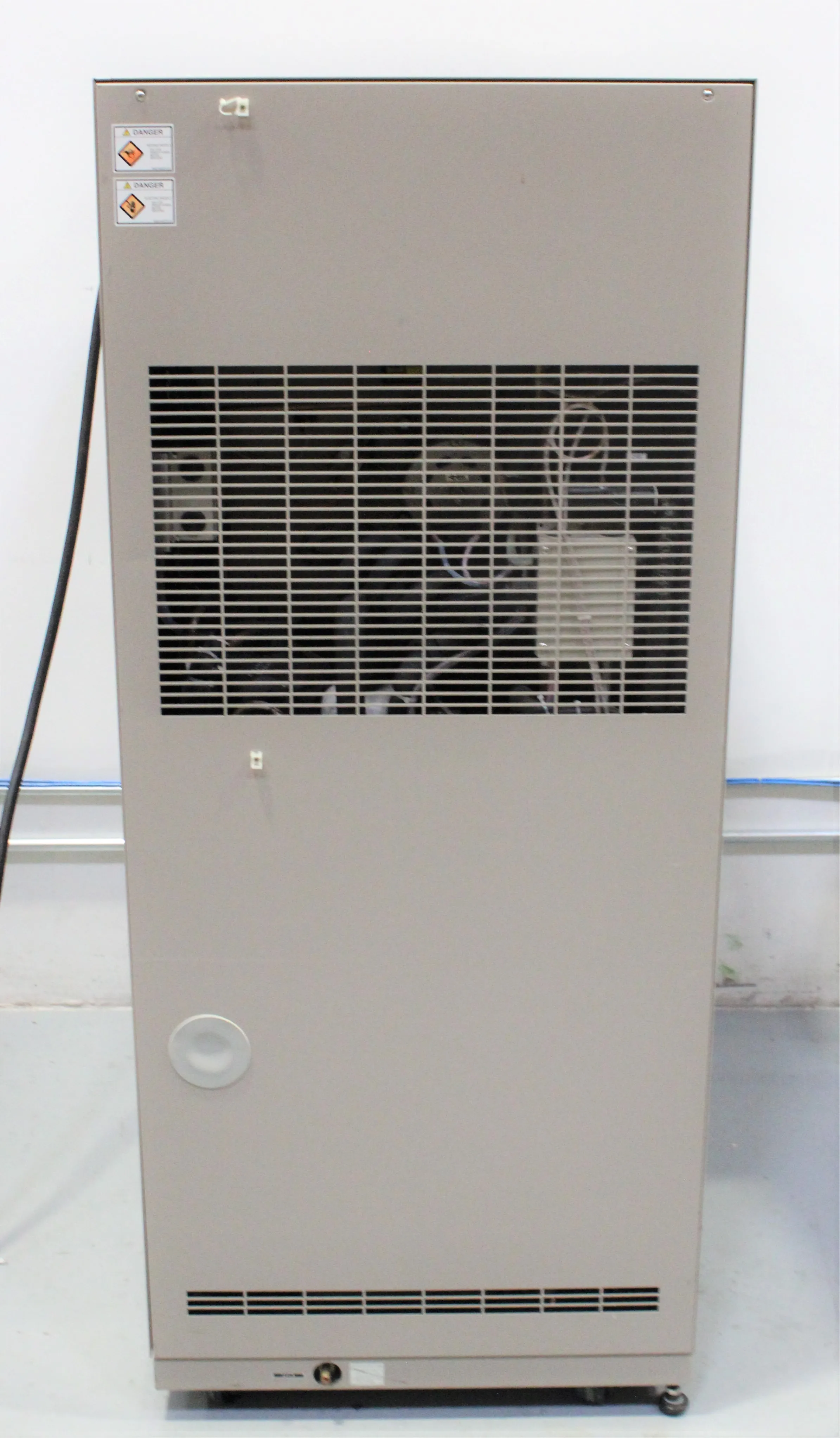 Espec TSE-11-A Thermal Shock Chamber by REUZEit - Used Lab Equipment