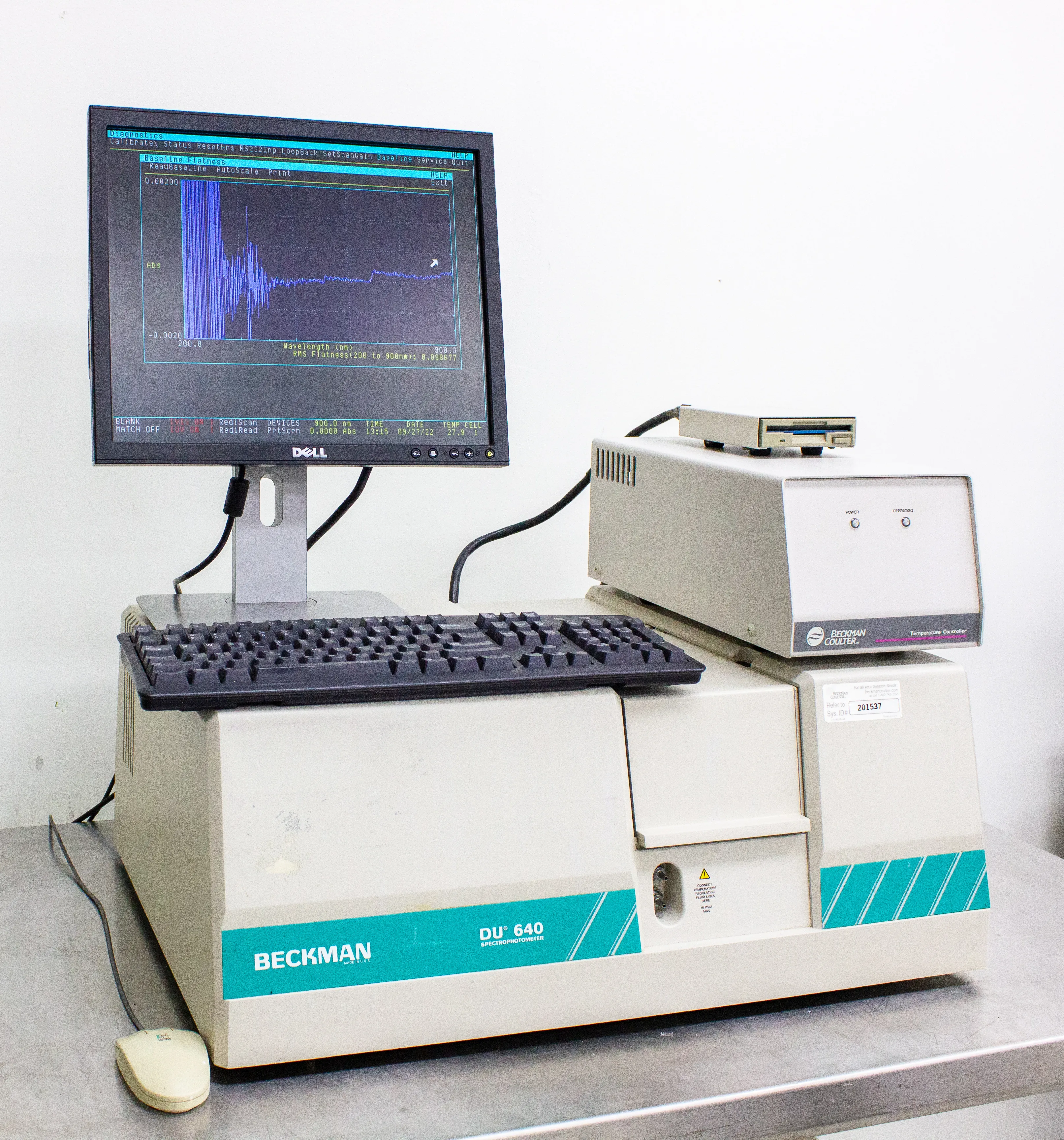 Beckman DU 640 Spectrophotometer - Laboratory Analytical Equipment