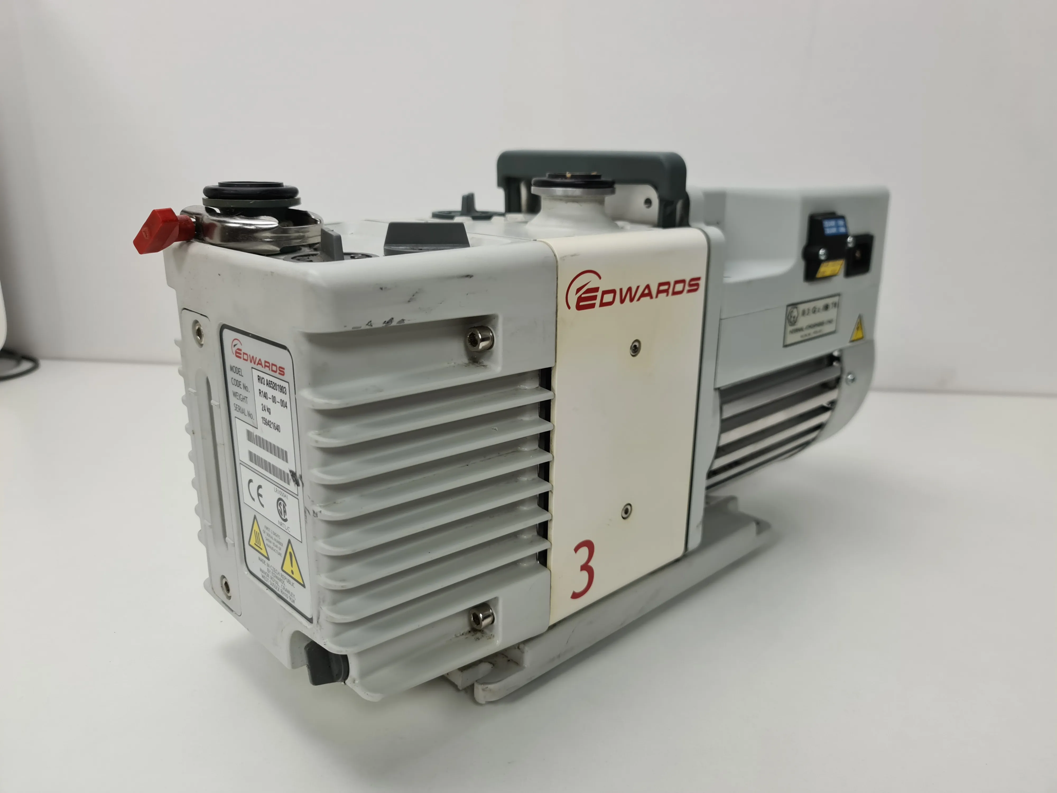 Edwards 3 Model RV3 Rotary Stage Dual Stage Vacuum Pump