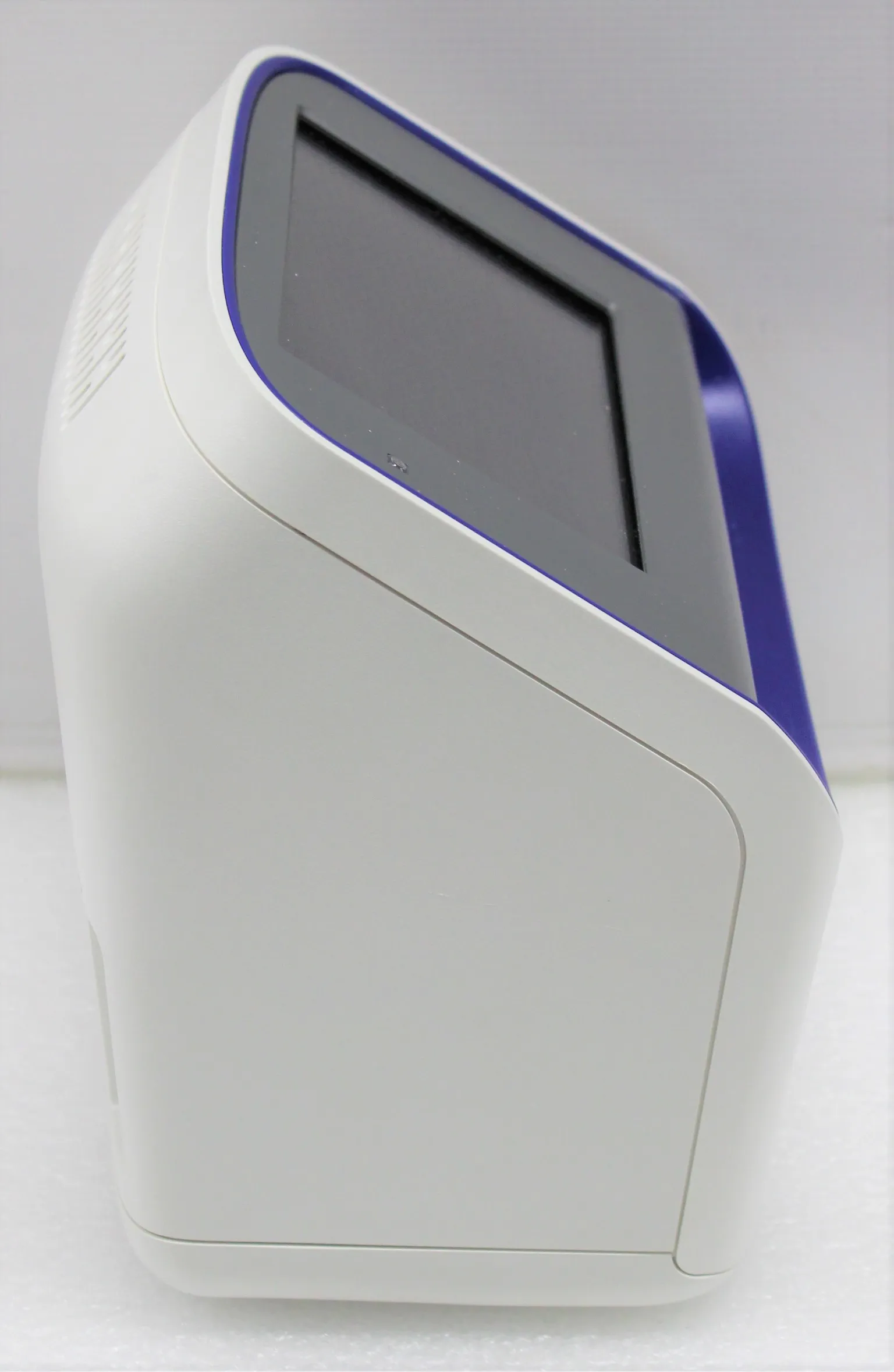 Life Technologies Countess II Automated Cell Counter