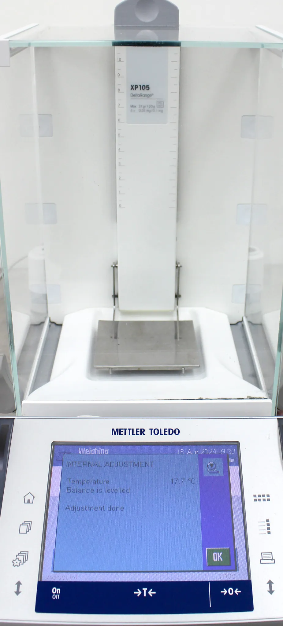 Mettler Toledo XP105DR Analytical Balance Scale