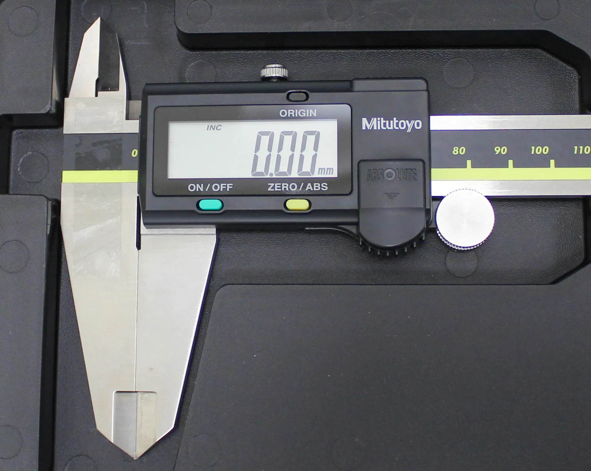 Mitutoyo ABSOLUTE Digital Caliper 500-153-30