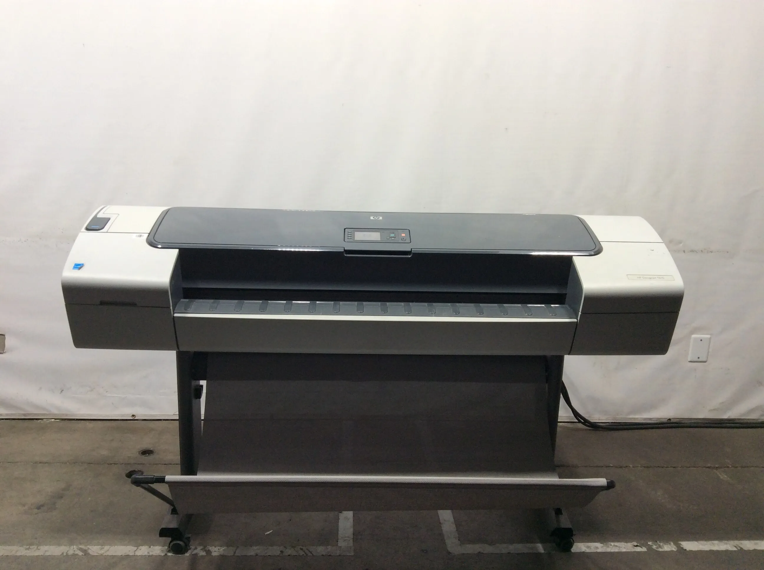 HP Q6712A DesignJet T610 LargeFormat Color Inkjet Printer