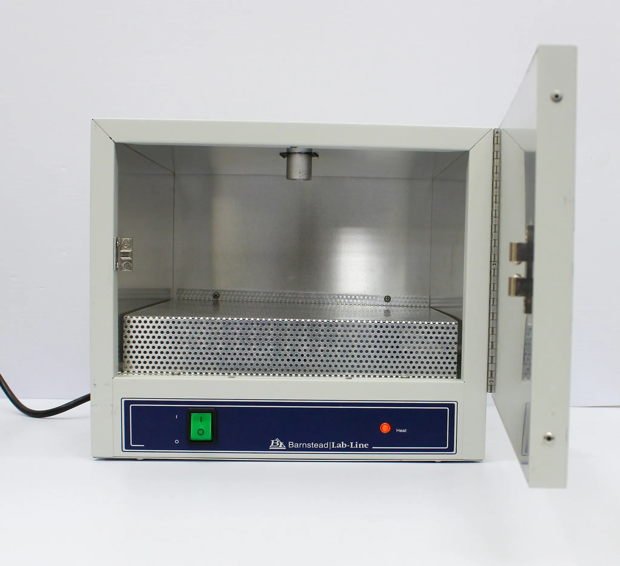 Barnstead International Compact Incubator Model: 100