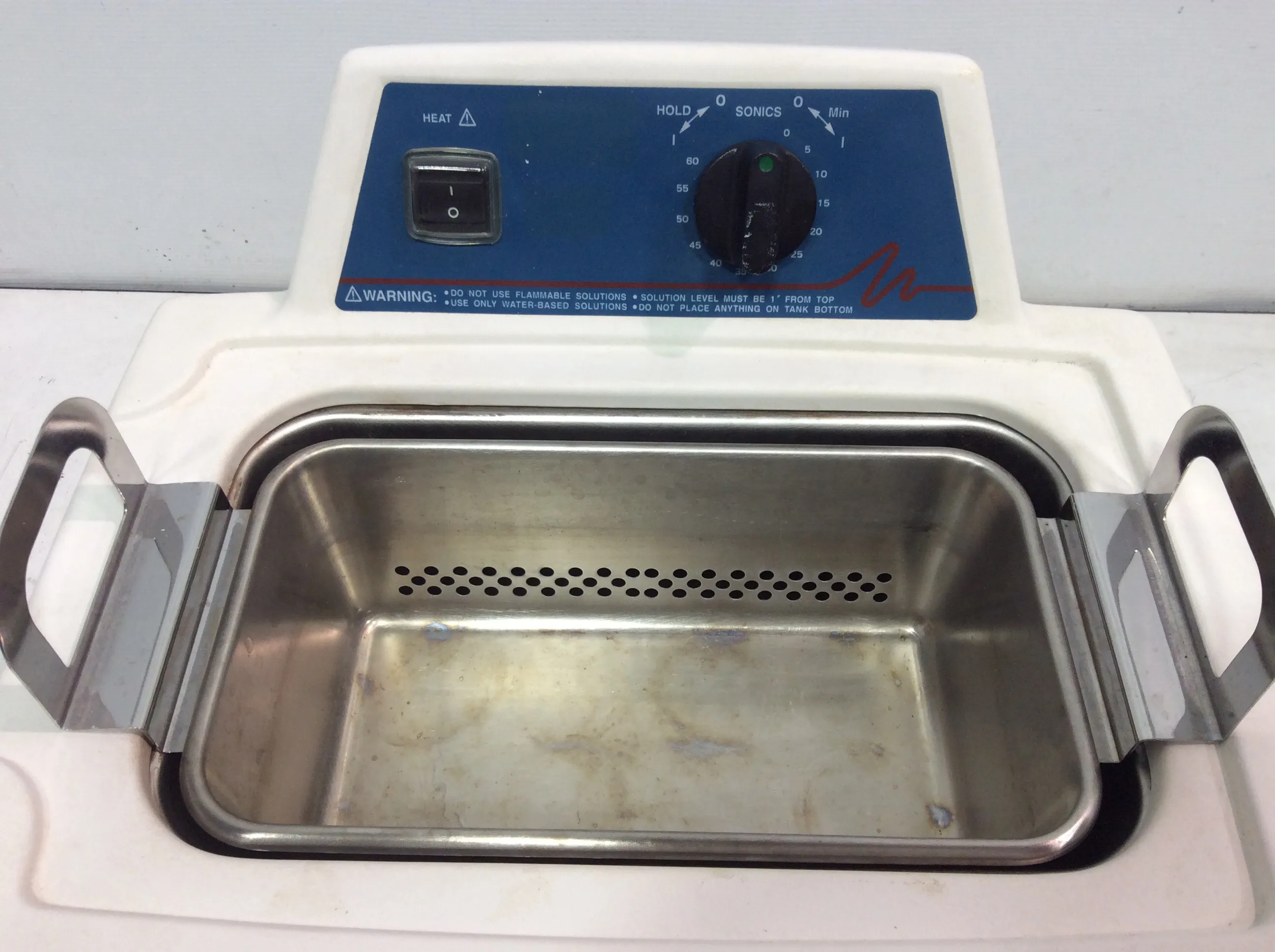 Branson 2510 Ultrasonic Cleaner