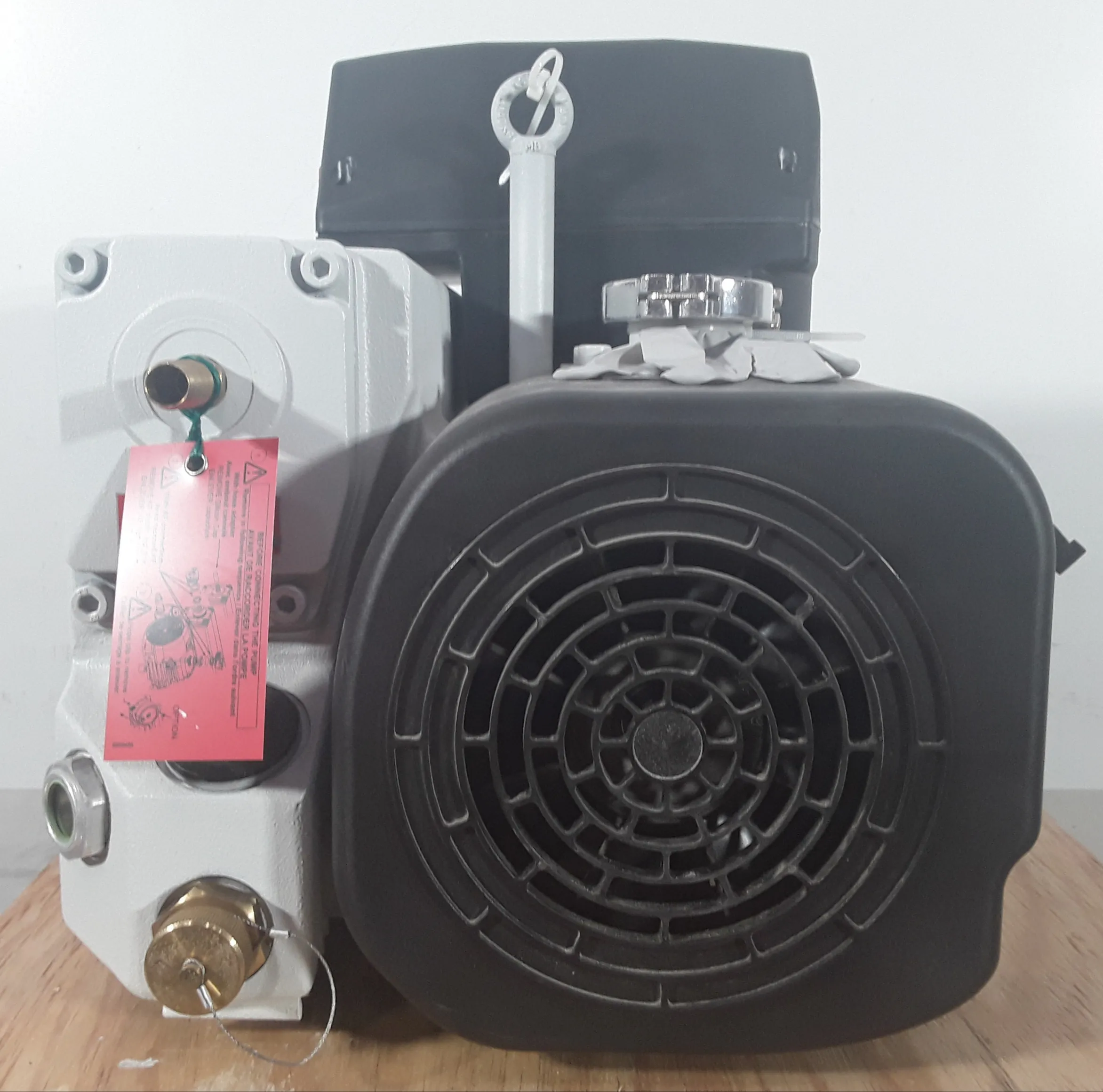 Leybold Sogevac SV65 BI FC Vacuum Pump 240V