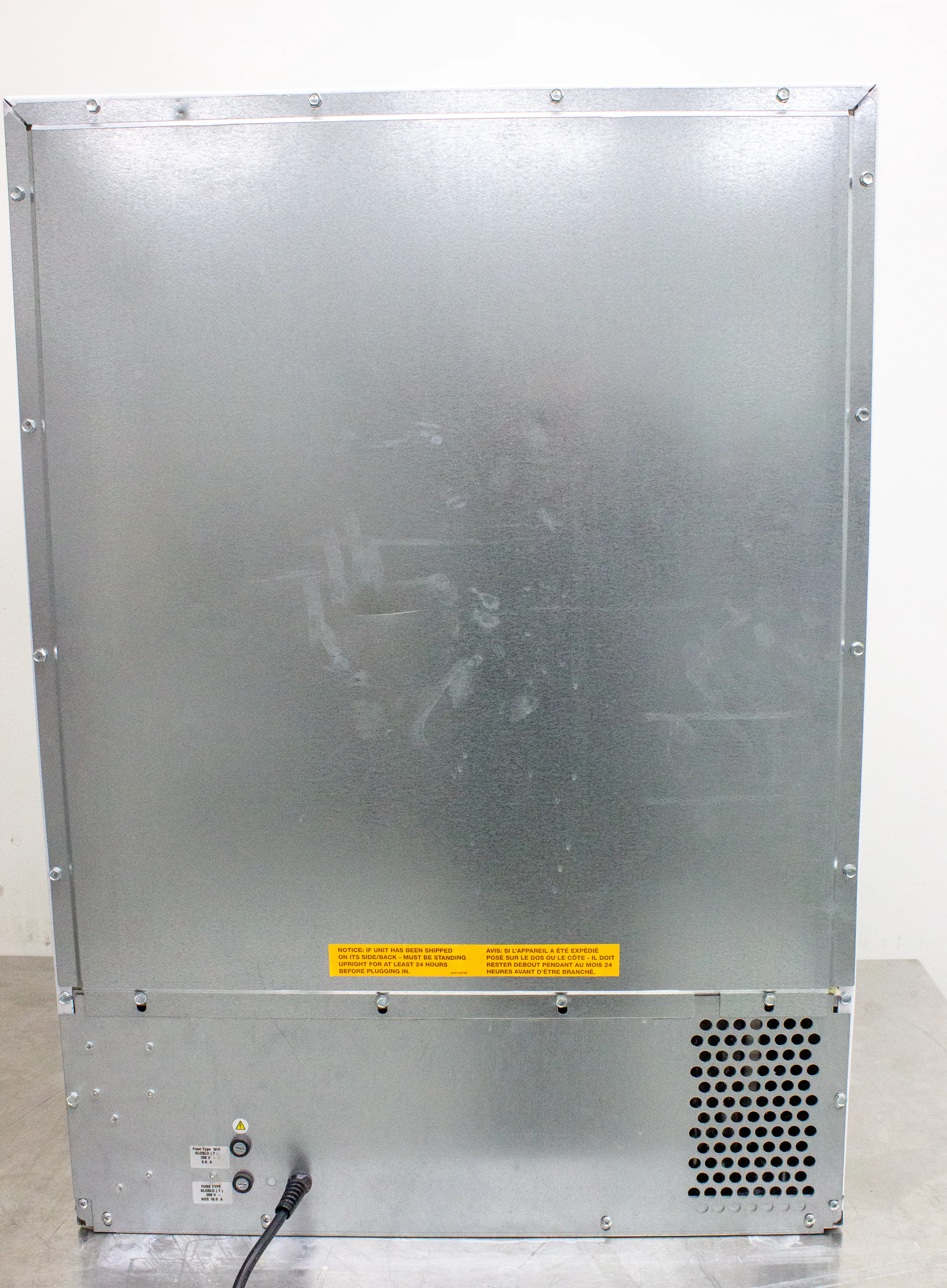 Fisher Scientific Isotemp Undercounter BOD Refrigerated Incubator Model 97990E