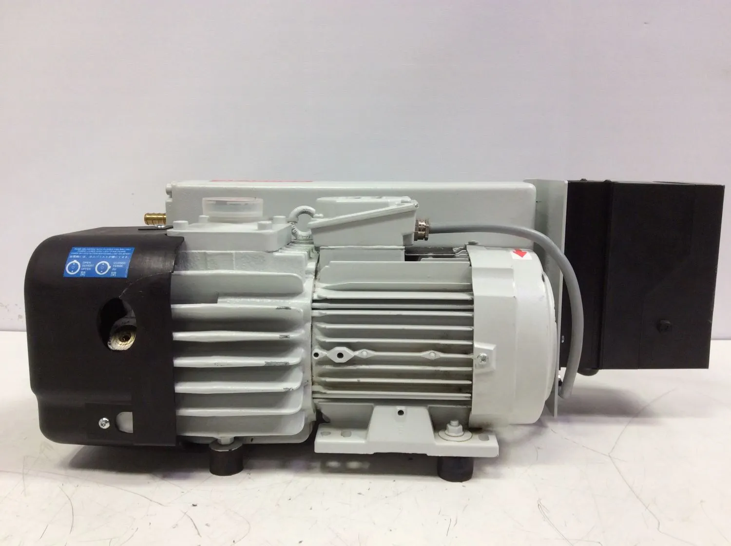 Sogevac SV 40/65 BIFC Vacuum Pump