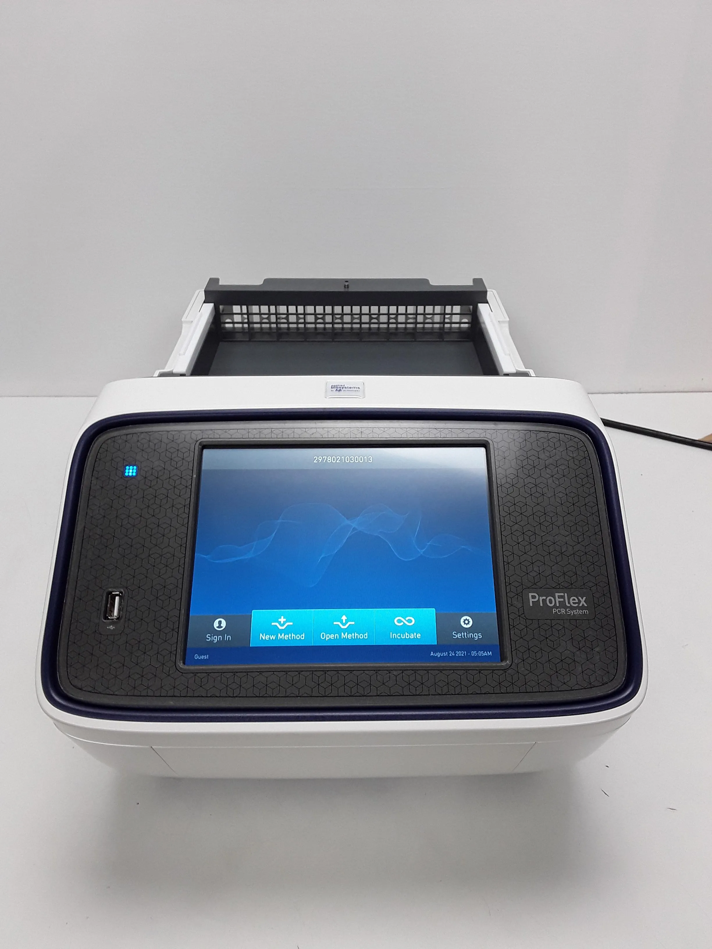 Applied Biosystems - ProFlex Base PCR Thermal Cycler 4483636