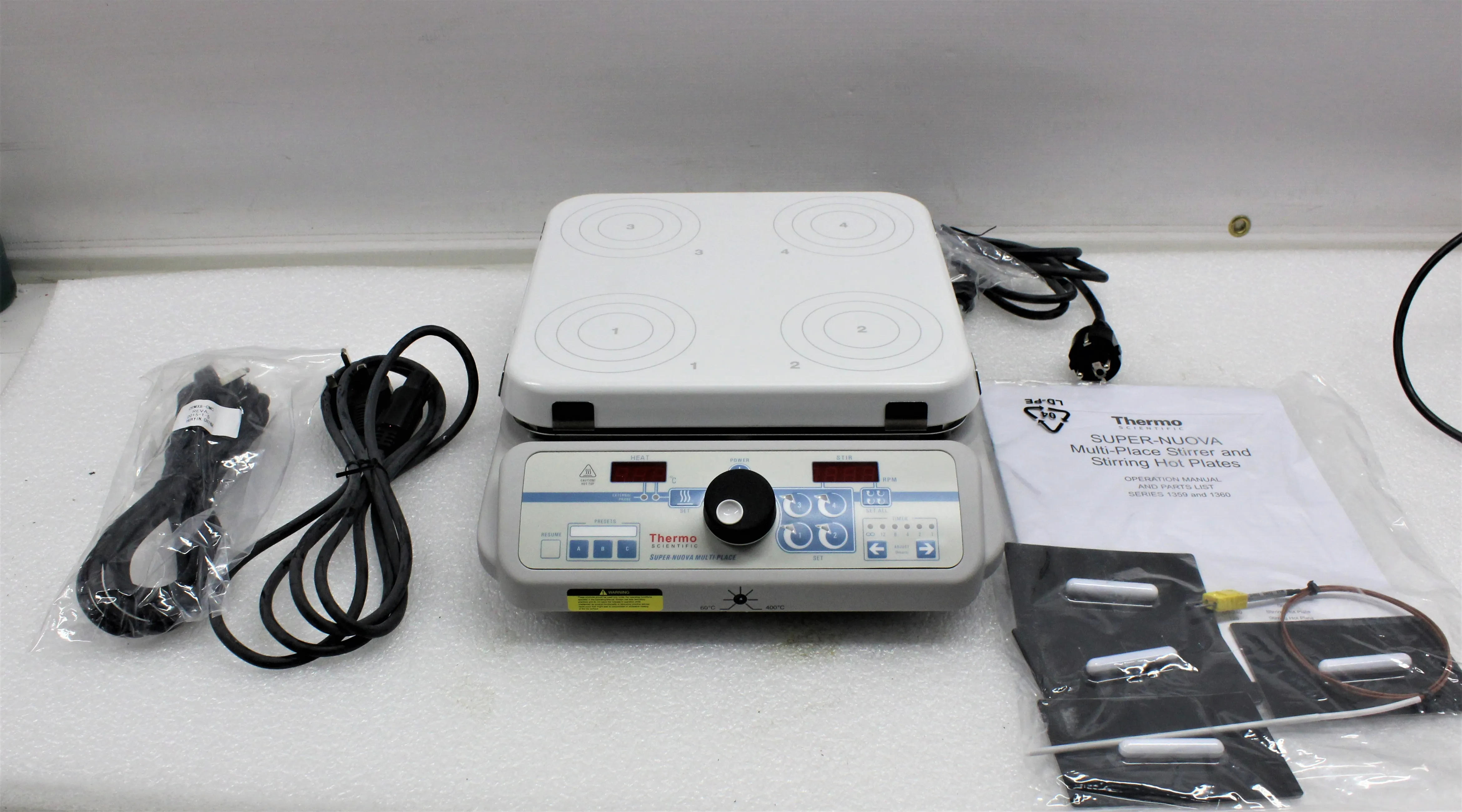 Thermo Scientific Super-Nuova Multi-Position Digital Stirring Hotplates SP135930-33Q