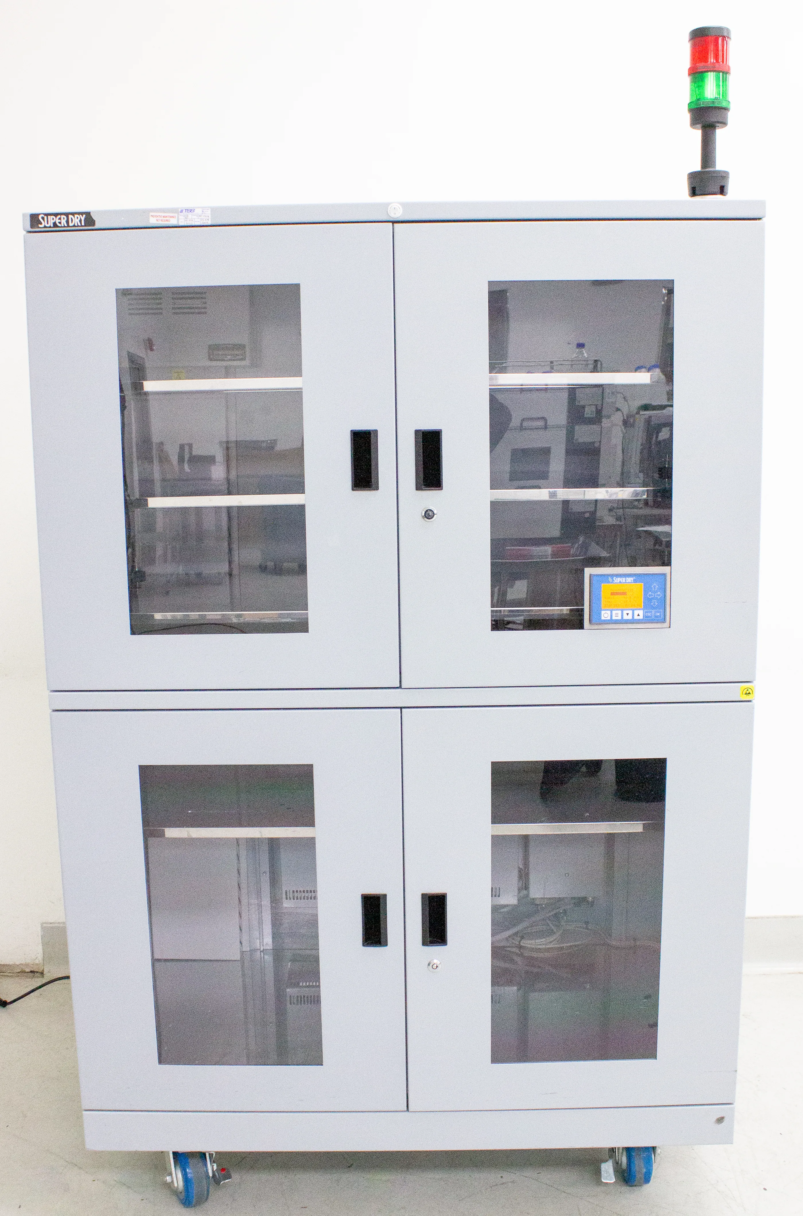 Totech SuperDry Storage Cabinet SD+ 1104-22 w/ SH 120-4 Heater & Alarm Light E (Excellent) Used