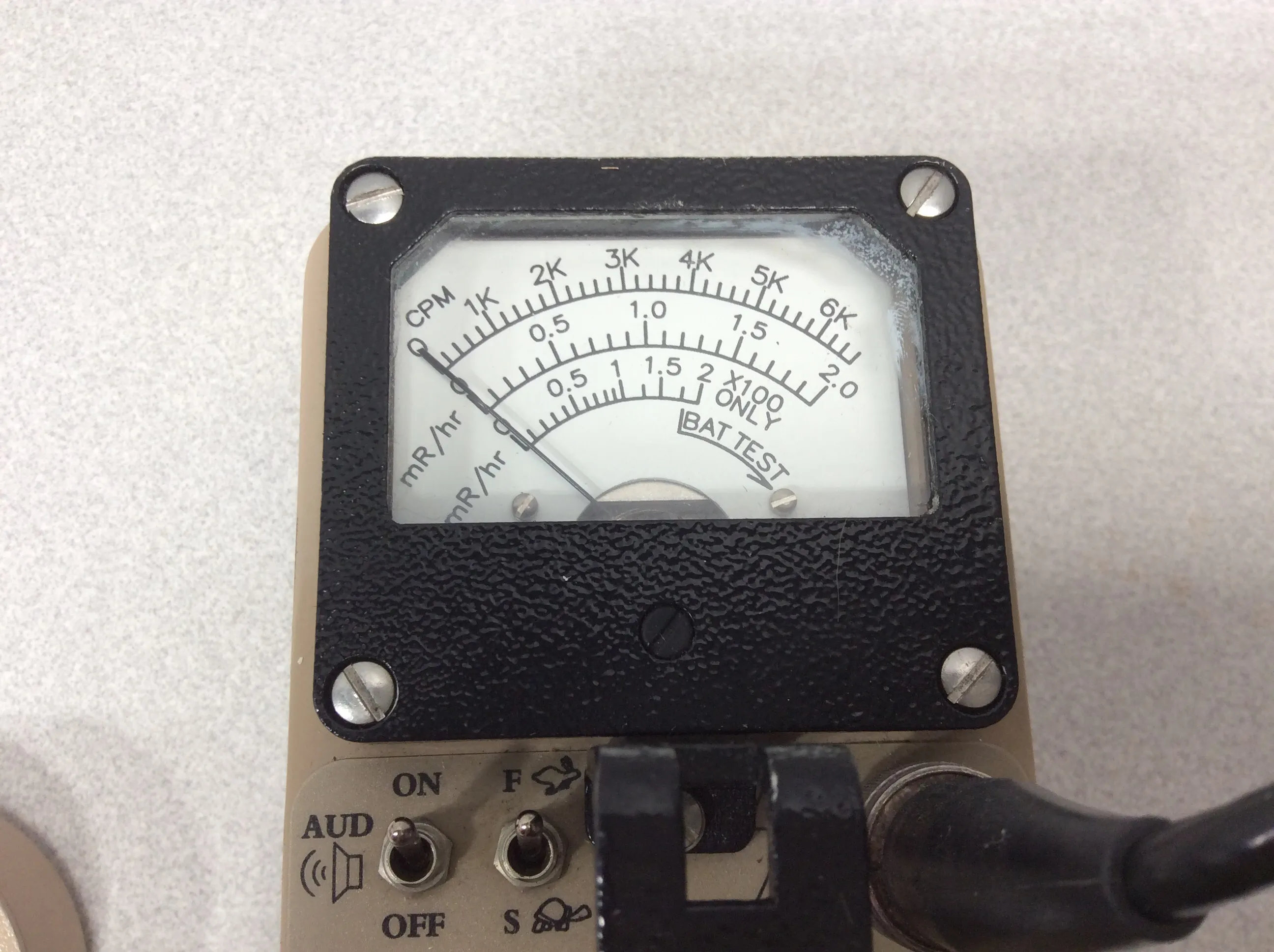 Ludlum 3 Radiation Survey Meter W/ 44-9 GM Pancake Probe