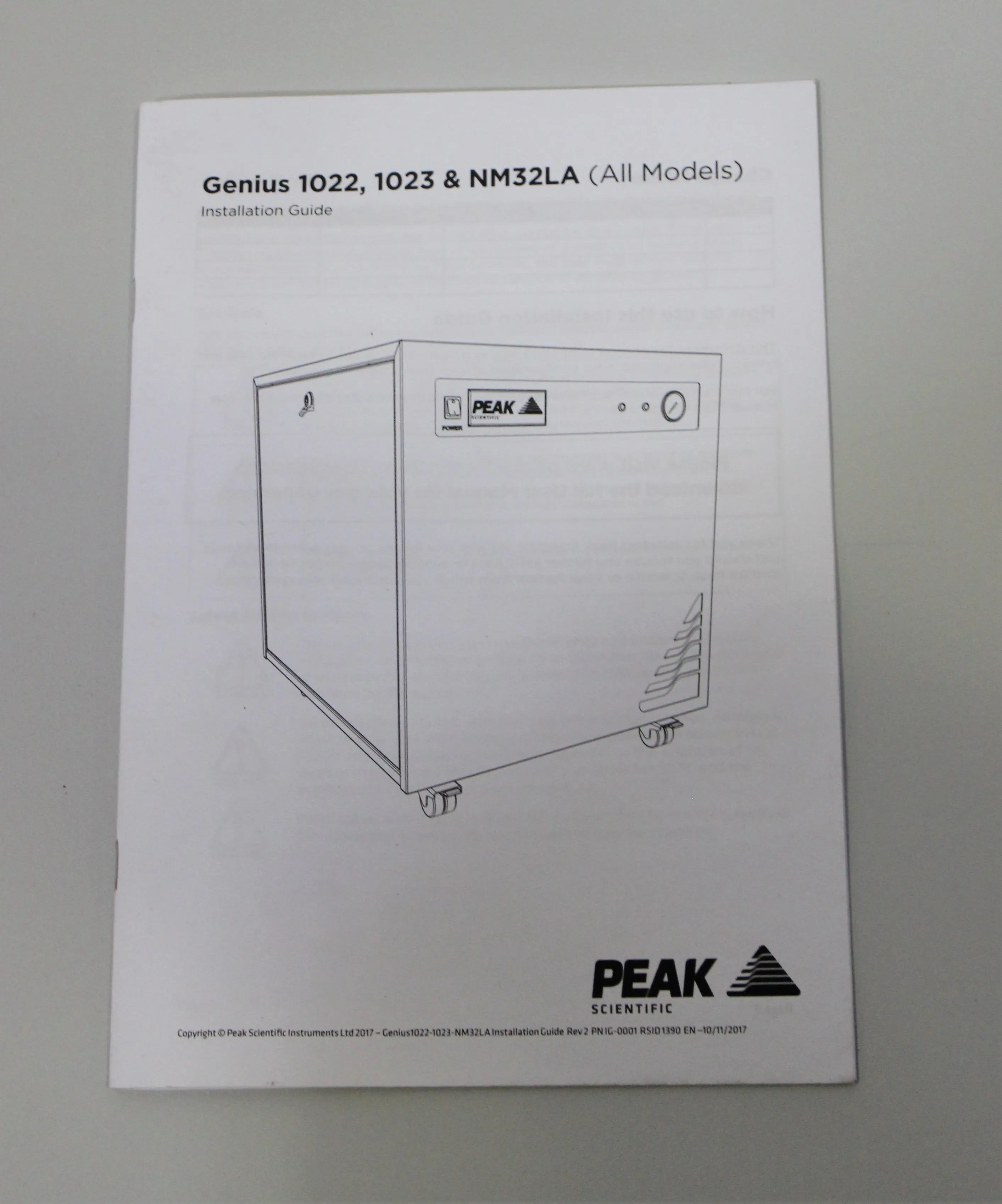 Peak Scientific Genius NM32LA Gas Generator Used Laboratory Equipment