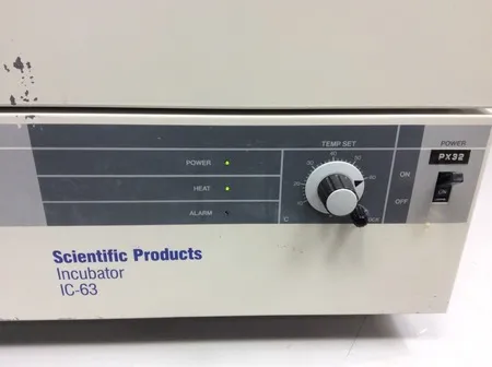 Baxter Forced-Air Incubator IC-63