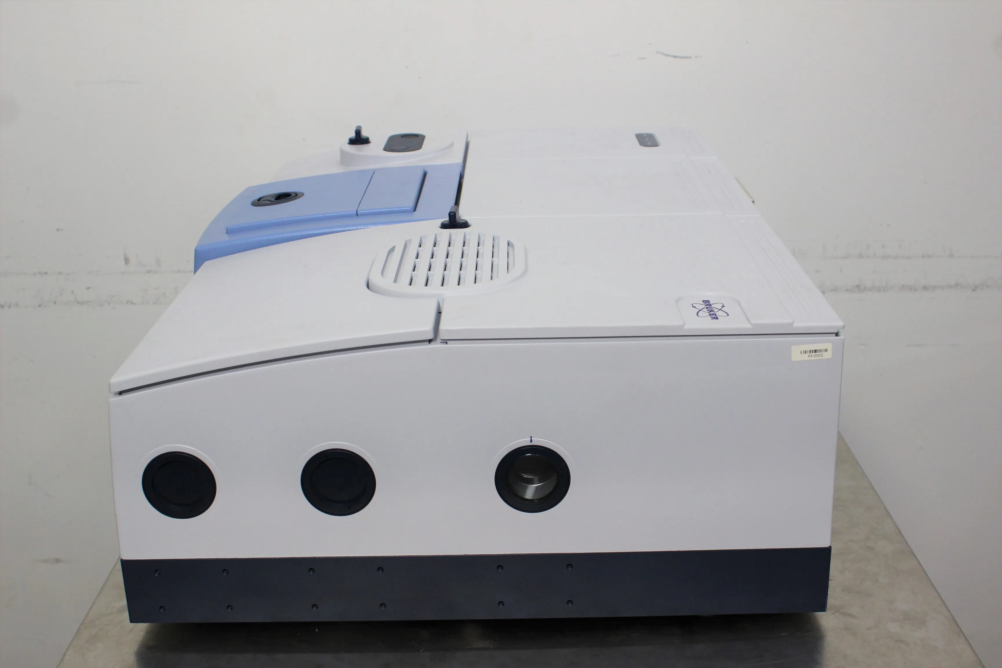 Used Bruker Vertex 70 Infrared Spectrometer - Multi-Well