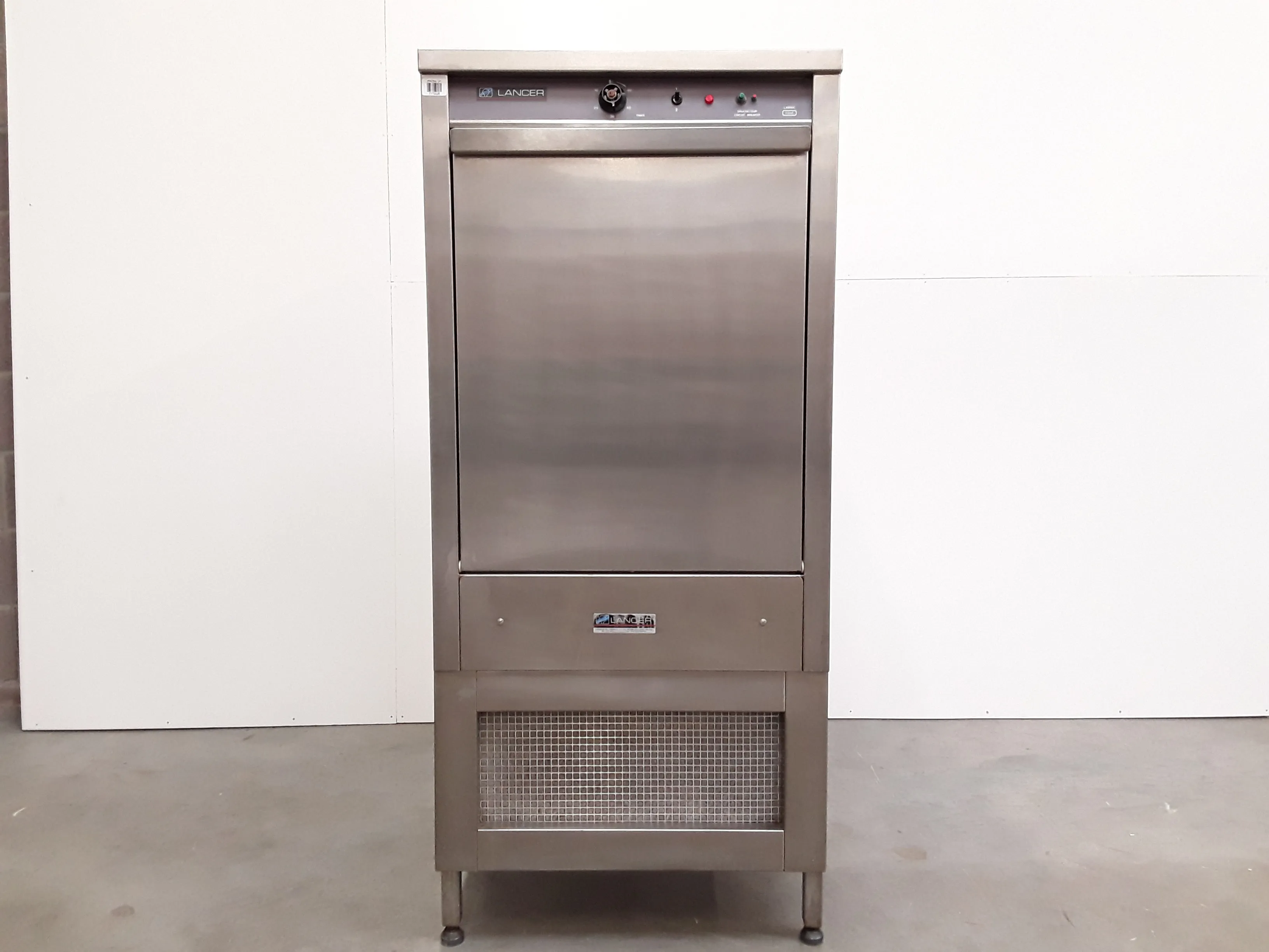 Lancer Labsec 1300 Free standing Glassware Dryer